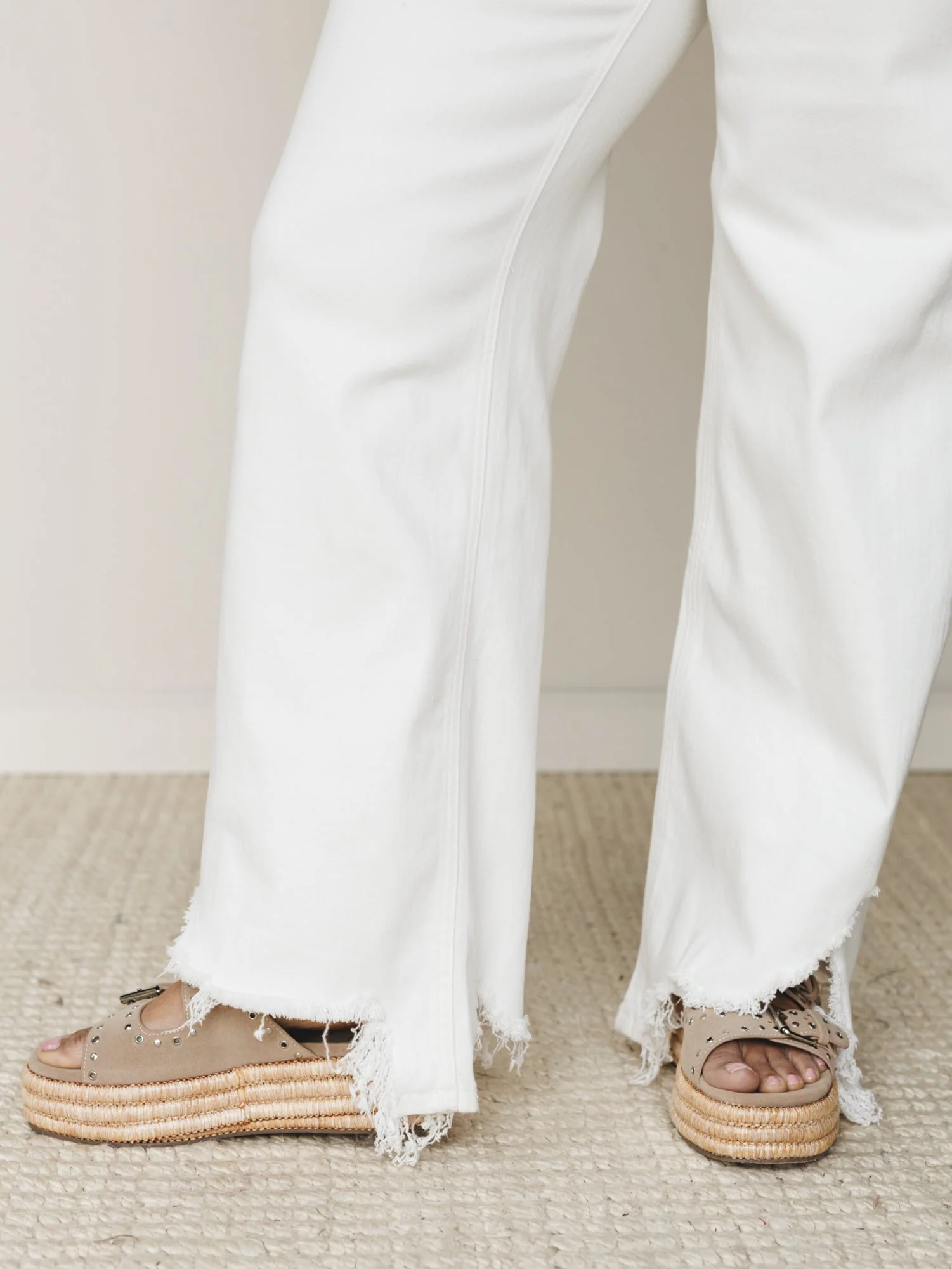 Aero Distressed Jeans - White - Image 8