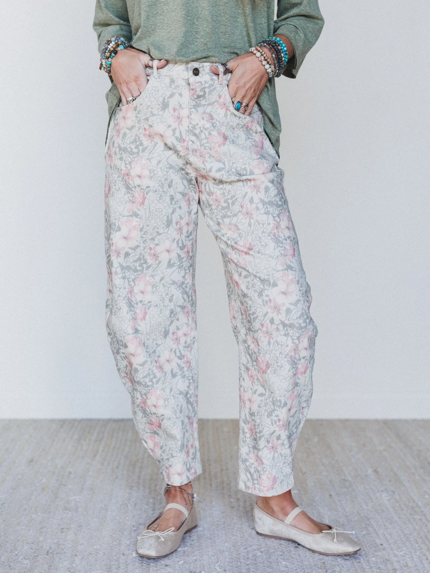 Antoinette Barrel Jeans - Khaki Floral