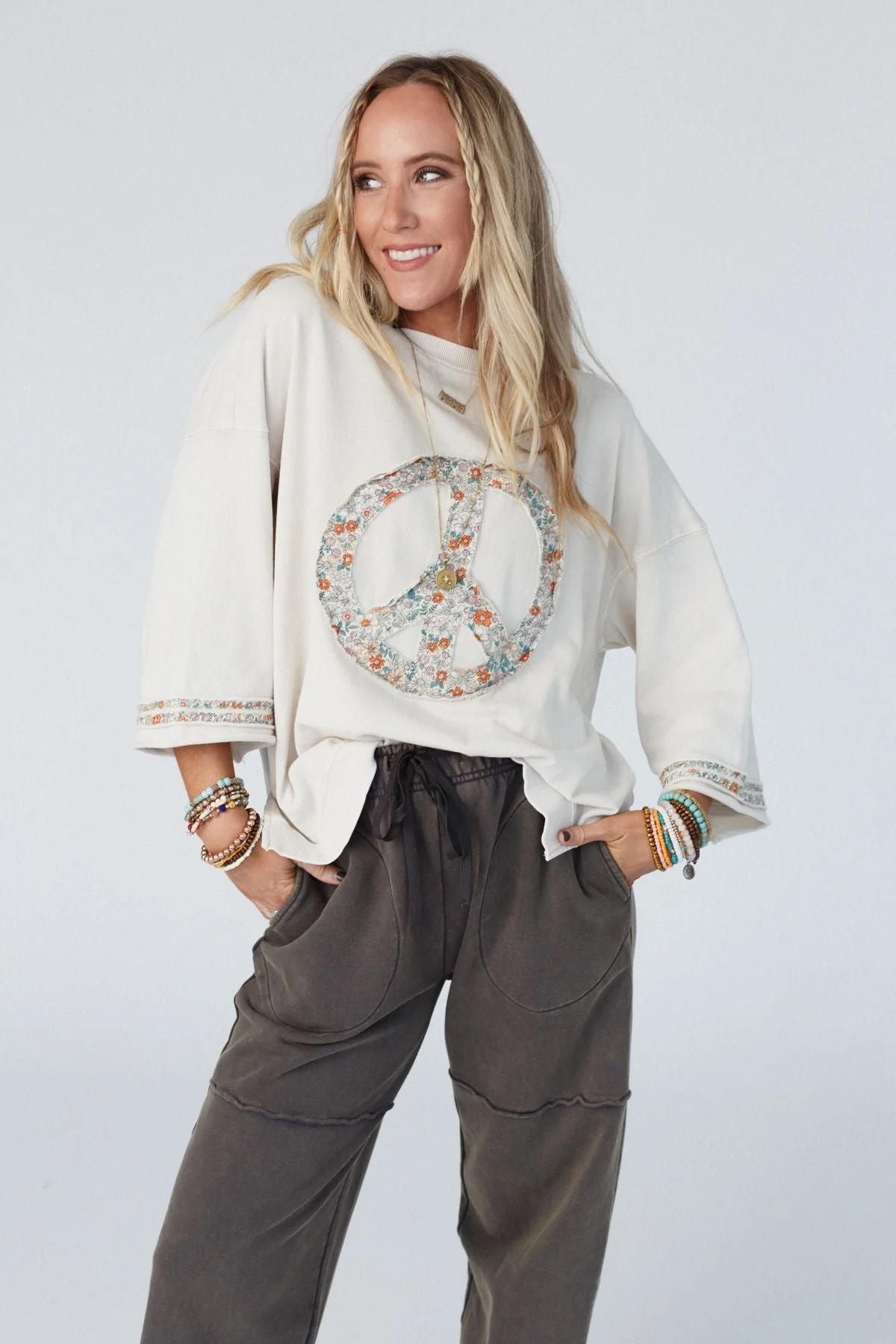 Beatrix Pullover - Beige - Image 2