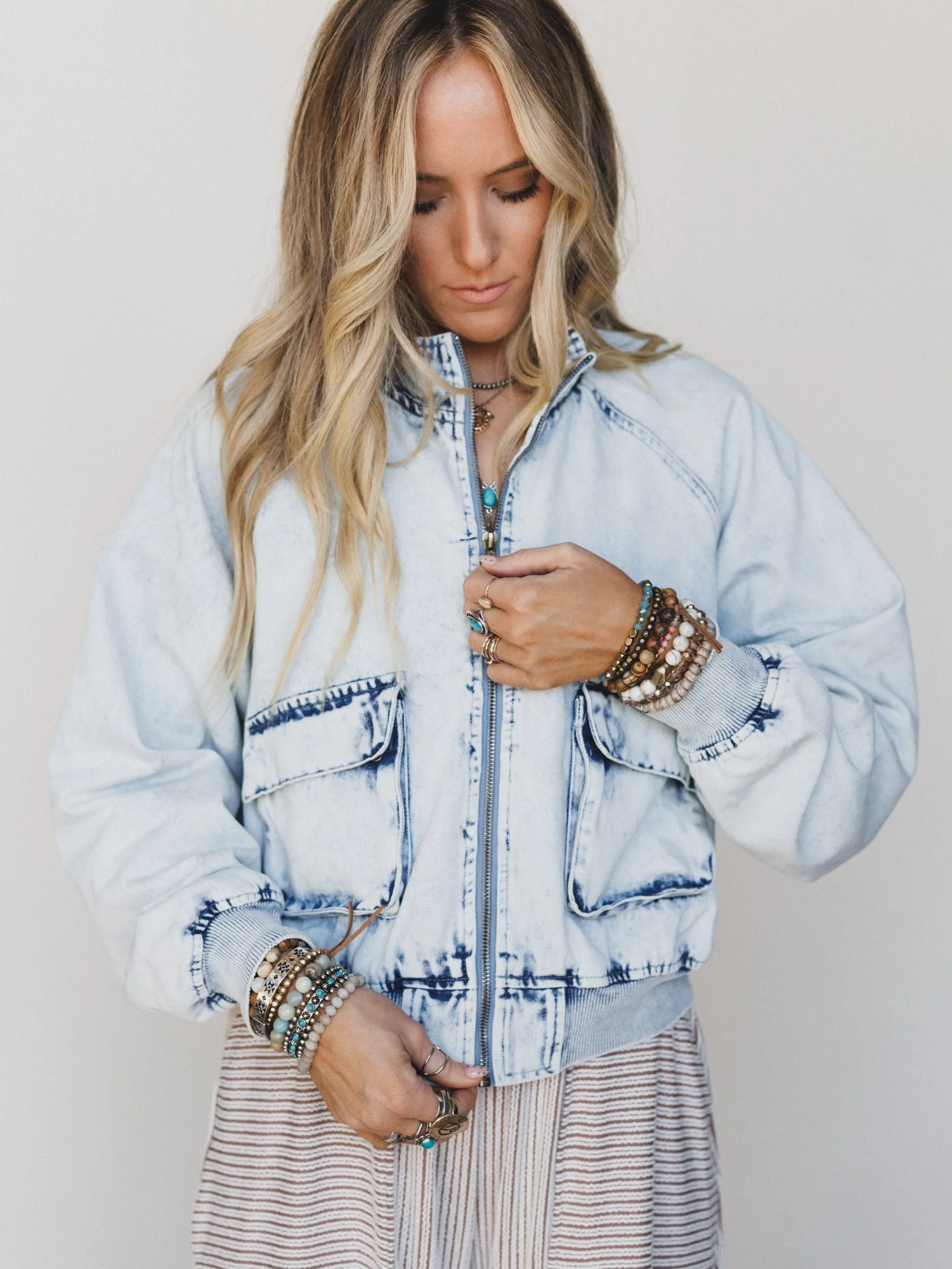 Beauty of the West Embroidered Jacket - Light Wash - Image 4