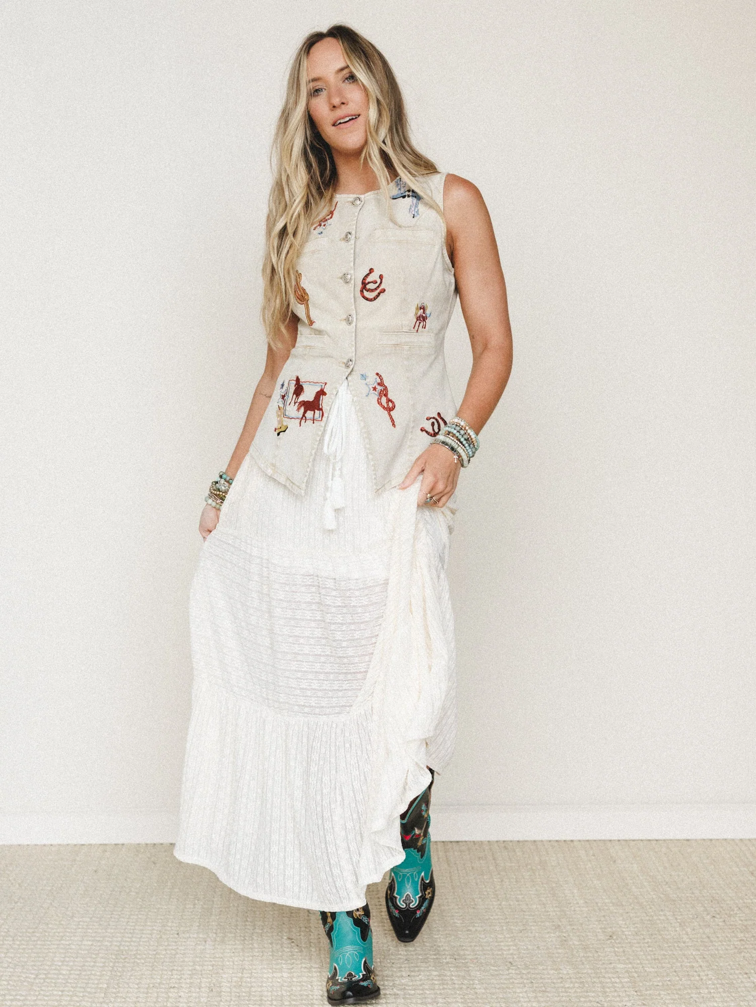 Best in the West Vest Embroidered Top - Washed Sand - Image 5