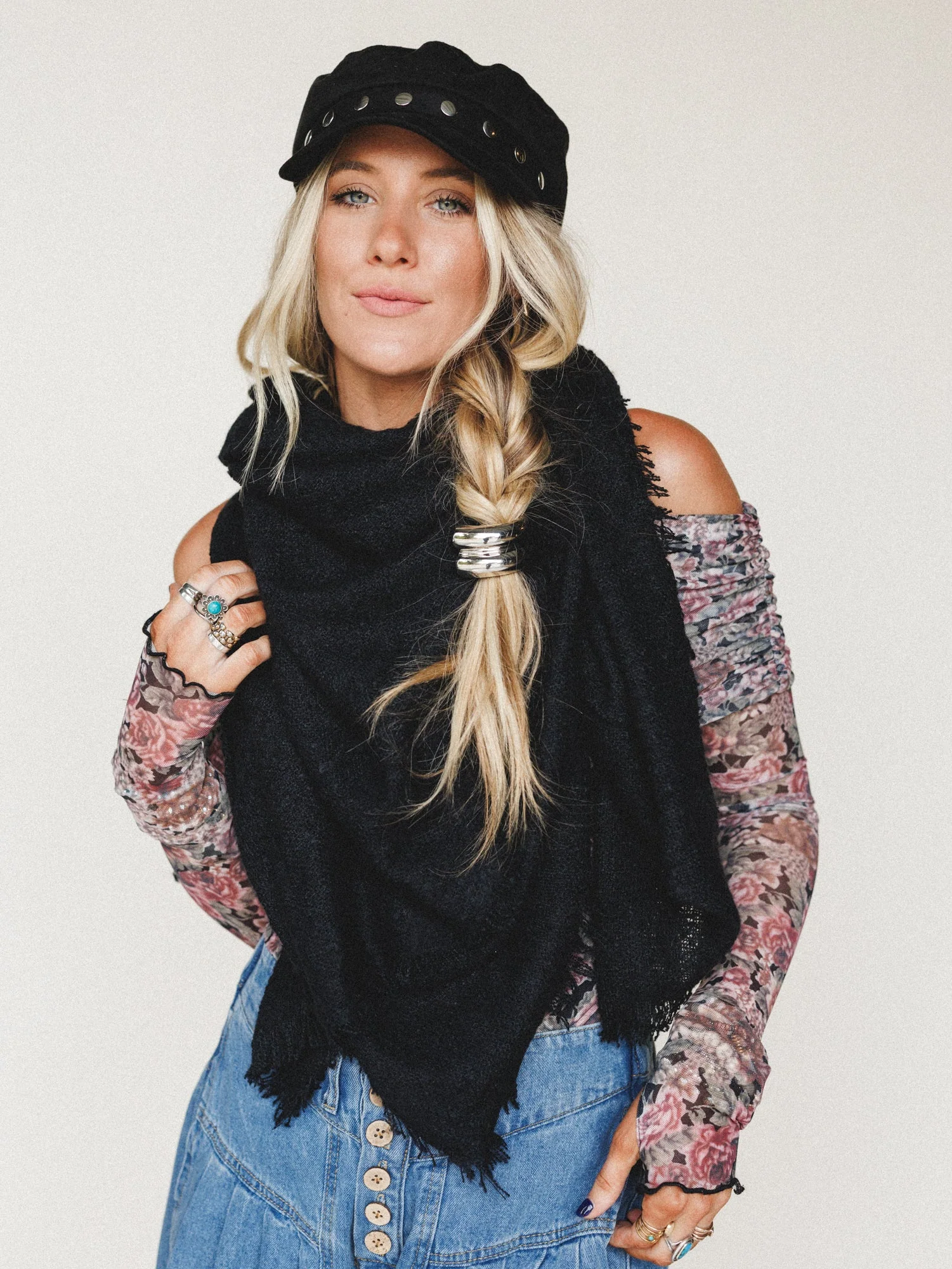 Cabin Calling Blanket Scarf - Black - Image 3