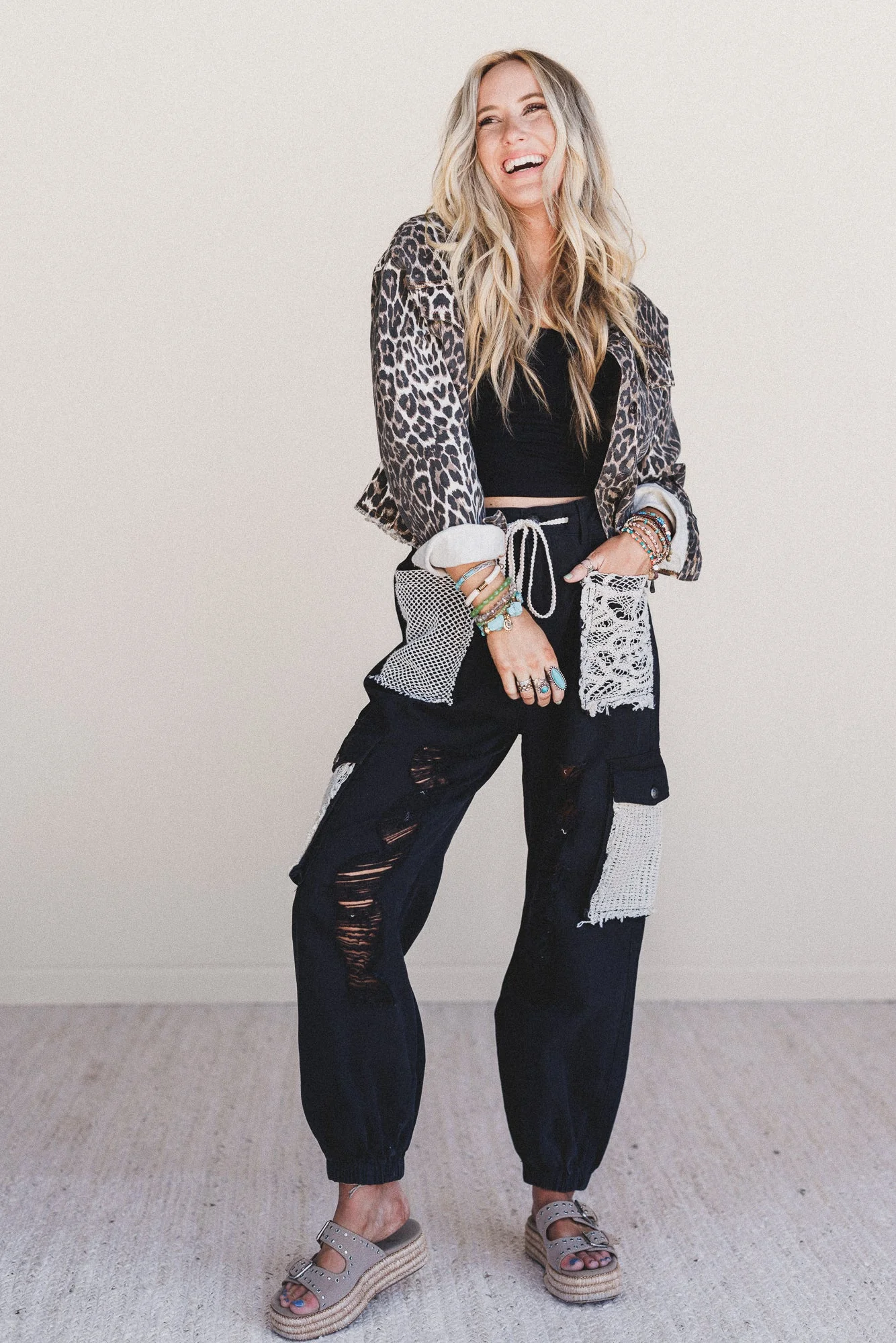 City Sky Distressed Pants - Black - Image 4