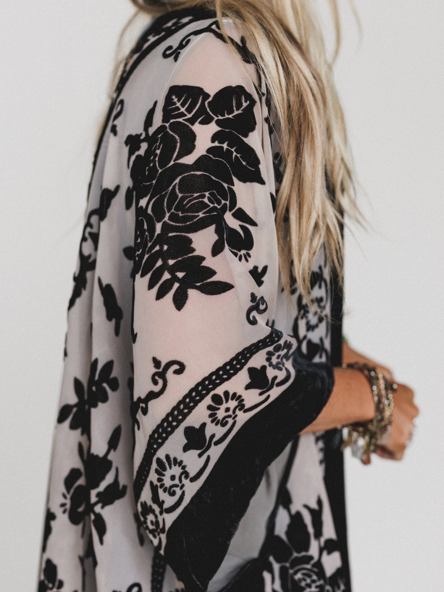 Crushin' On You Velvet Kimono - Black - Image 5
