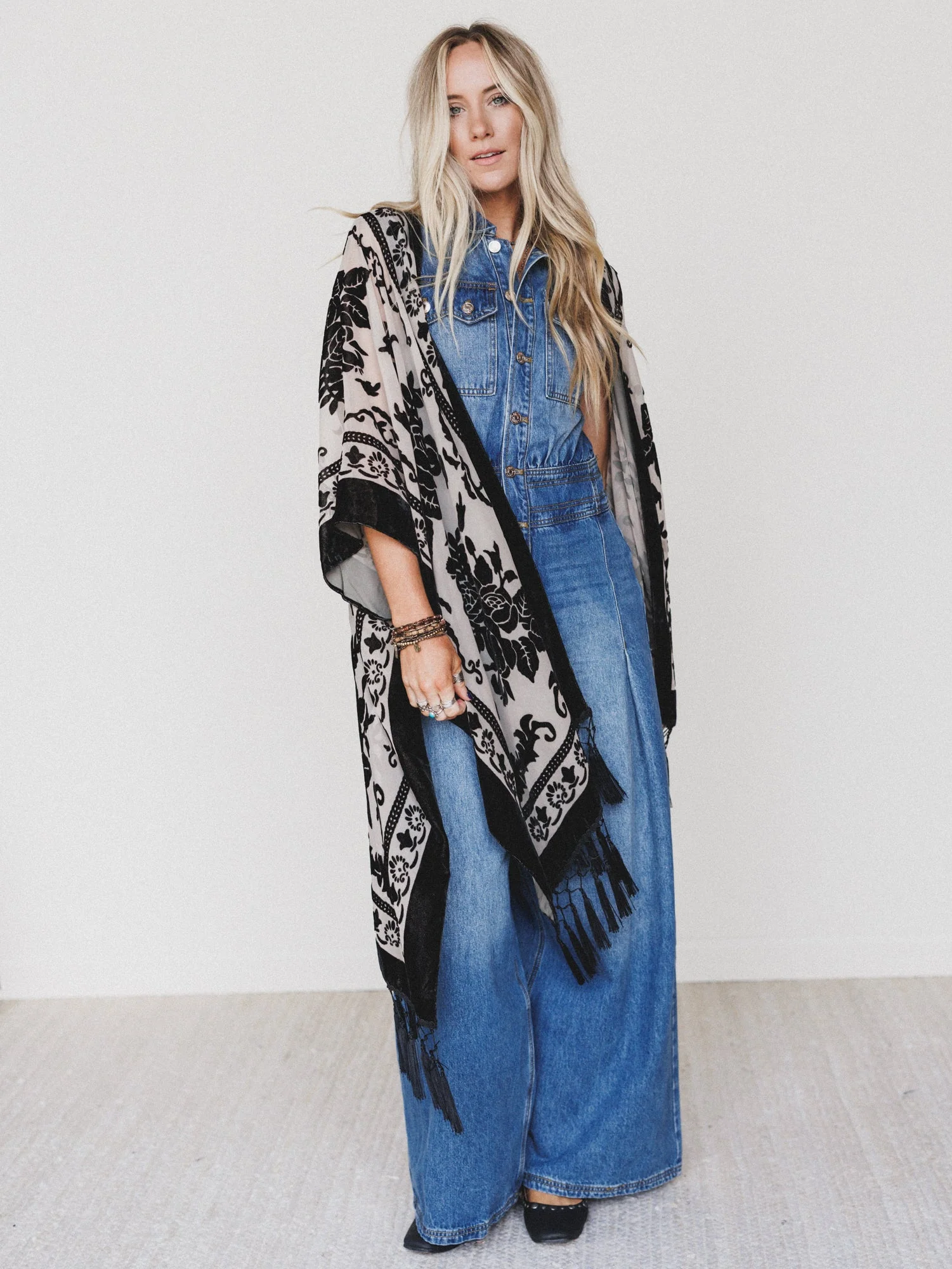 Crushin' On You Velvet Kimono - Black - Image 6