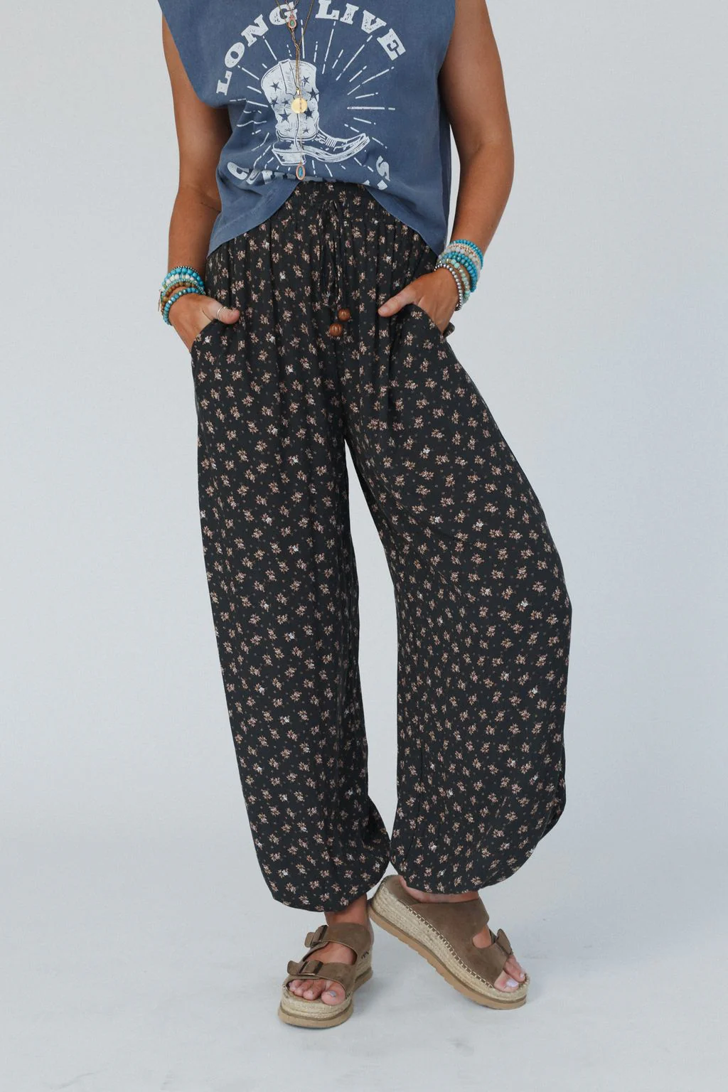 The Nest Emberlyn Wide Leg Cinched Pants - Iron - Pre Order