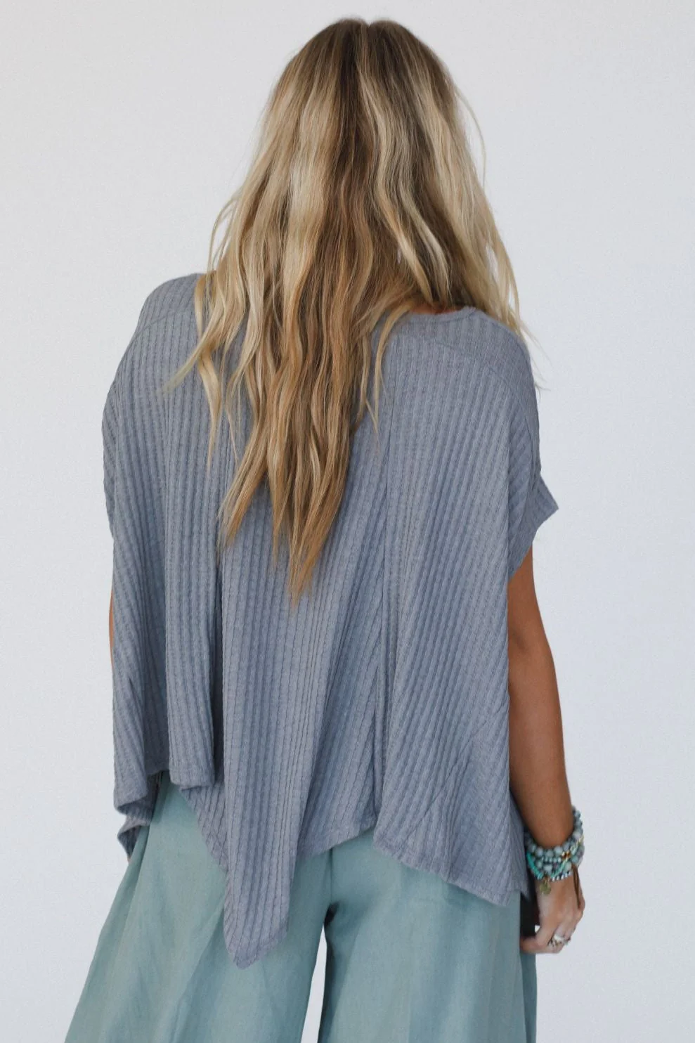 The Nest Everleigh Textured Tunic Top - Heather Gray - Image 5