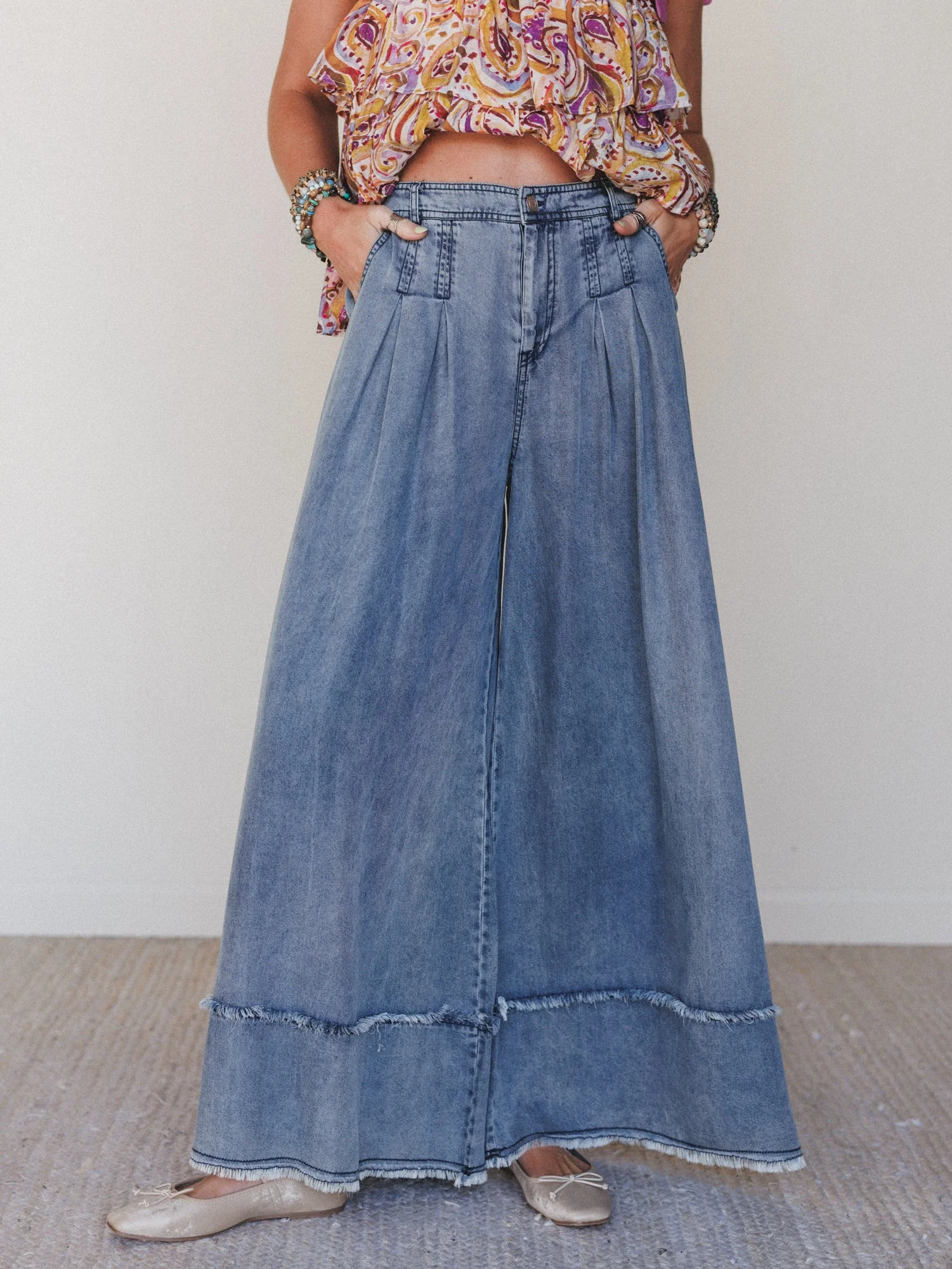 Far Out Wide Leg Jeans - Washed Denim
