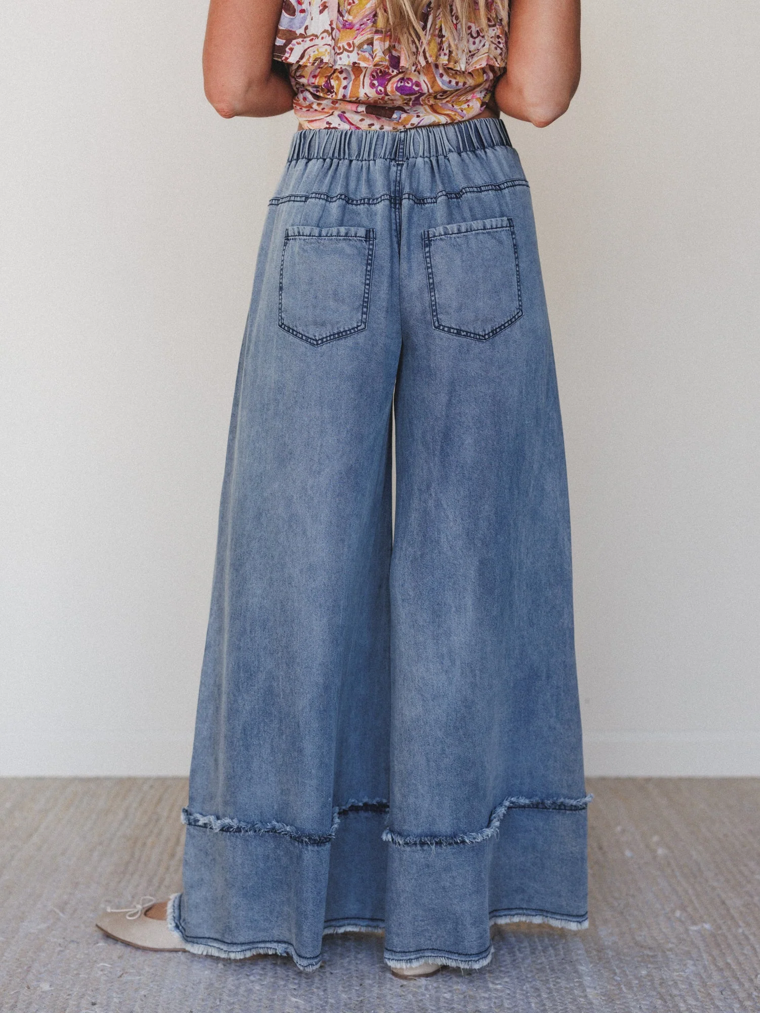 Far Out Wide Leg Jeans - Washed Denim - Image 5