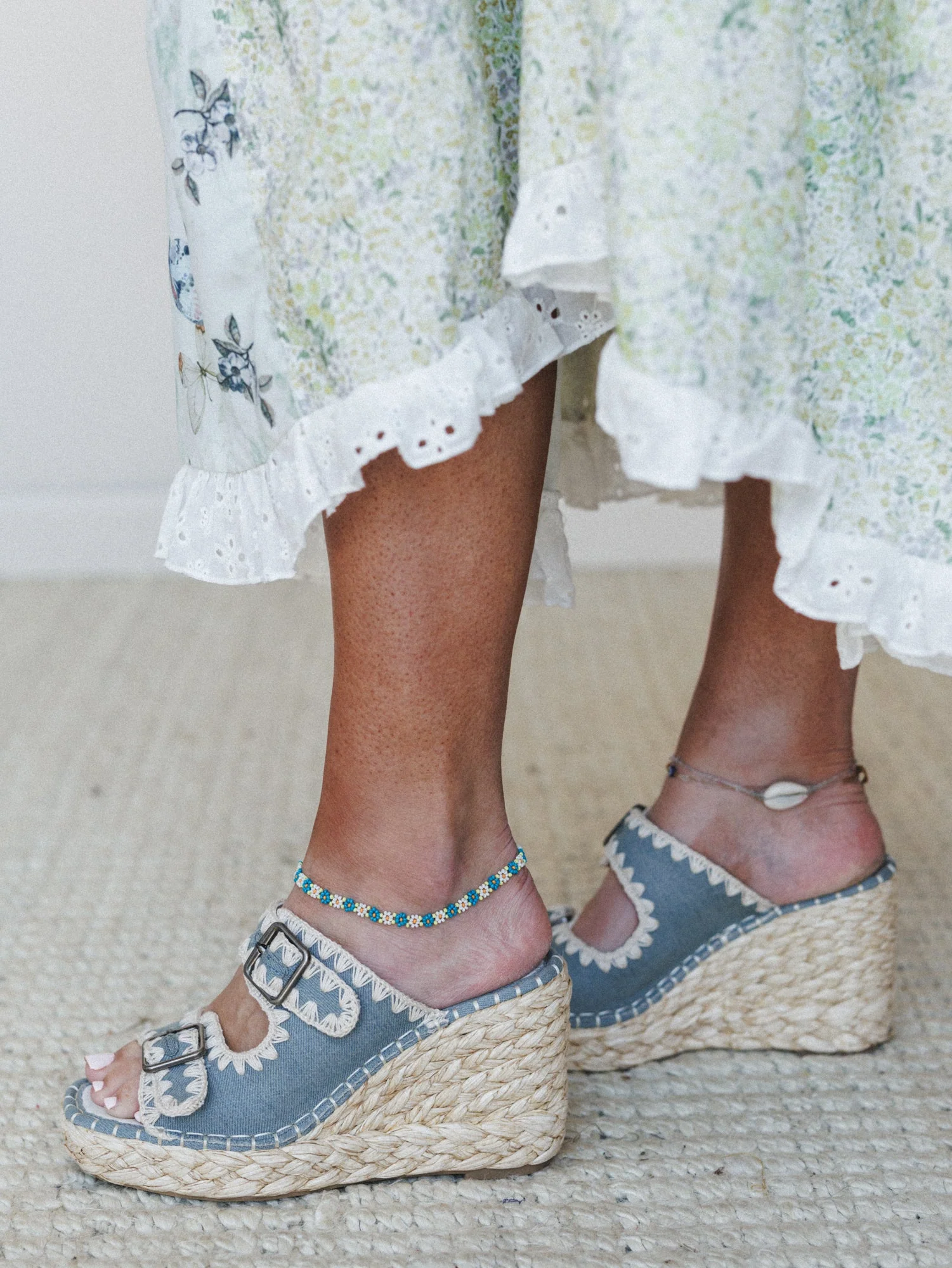 Floral Step Anklet - Green - Image 3