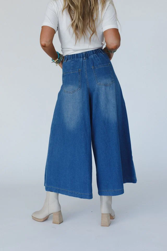 Frontier Flare Jeans - Medium Wash - Image 7