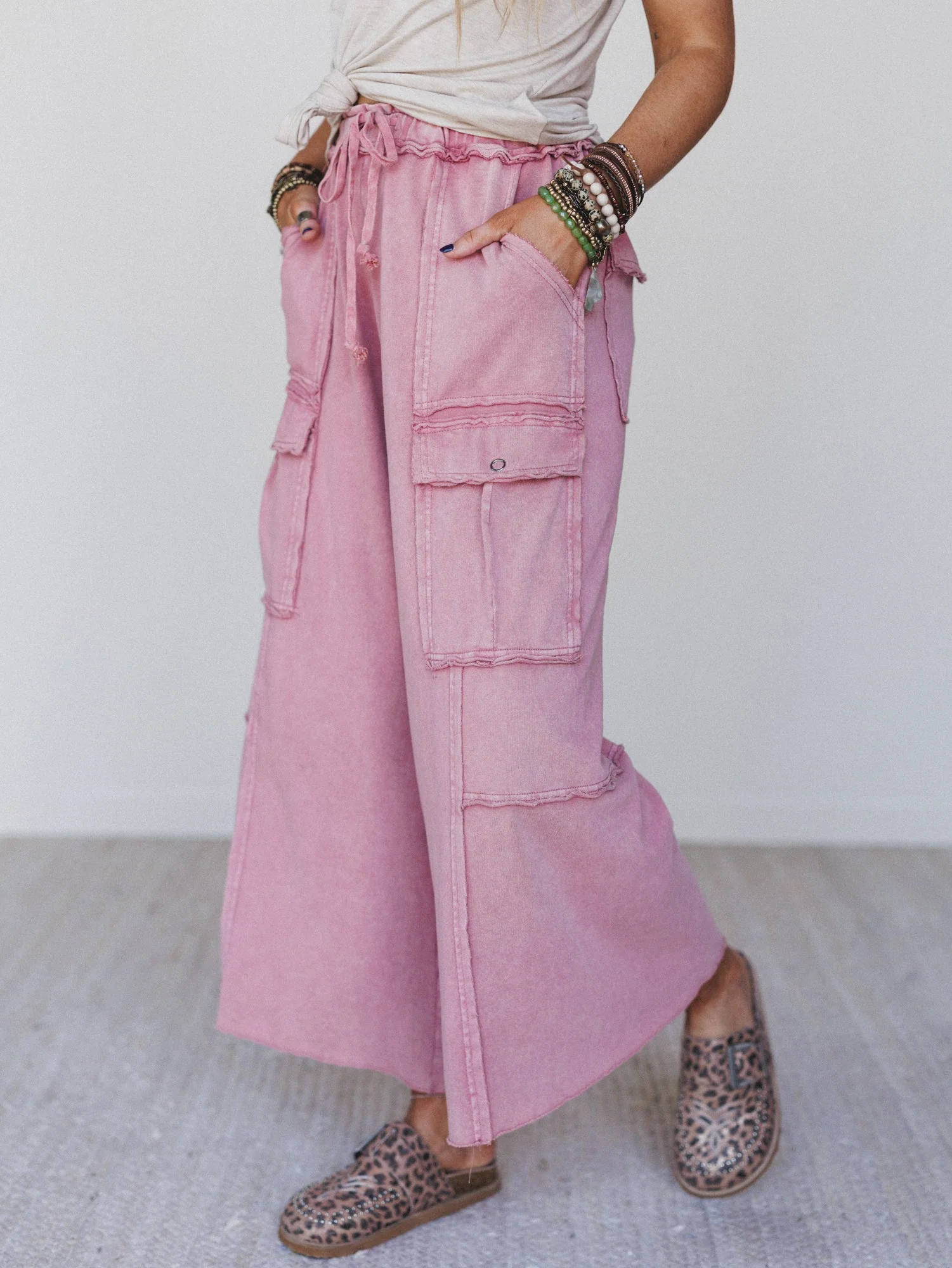 Game On Cargo Wide Leg Pant - Mauve - Image 3