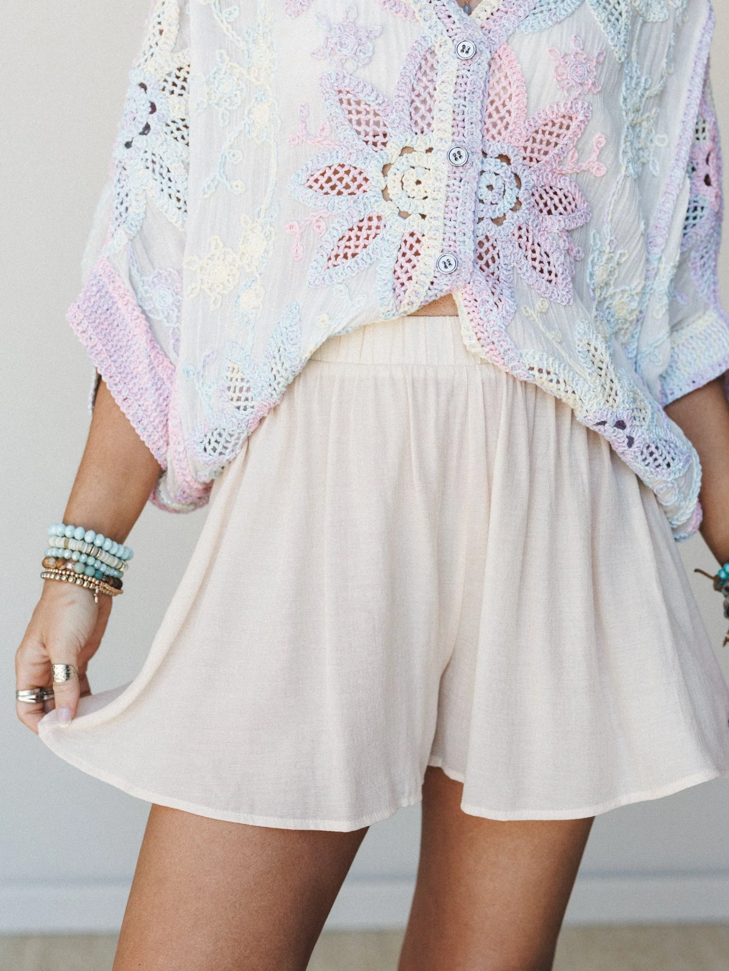Glow of Love Shorts - Cream