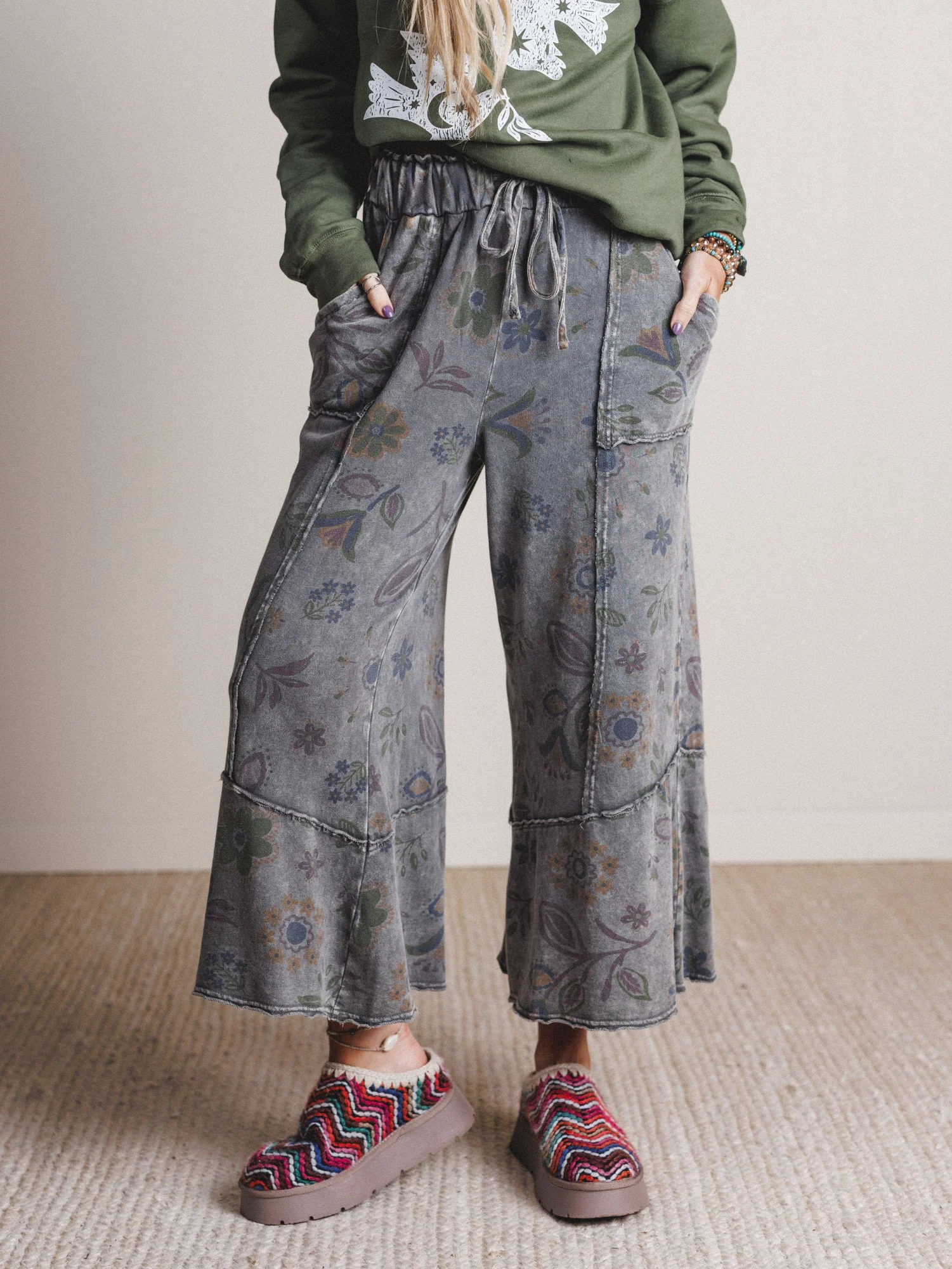 Groove Garden Pants - Charcoal