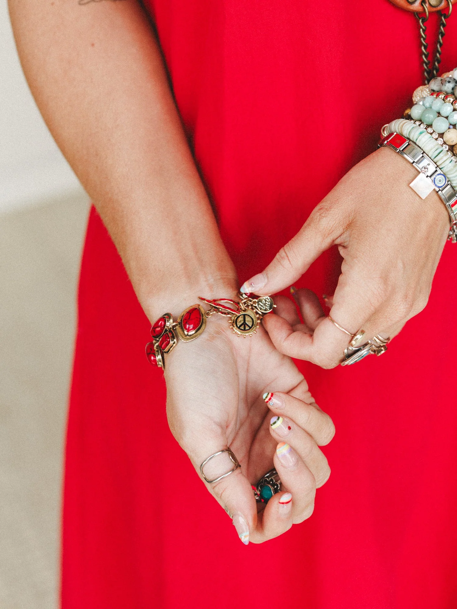 Honey Stone Bracelet - Red - Image 7