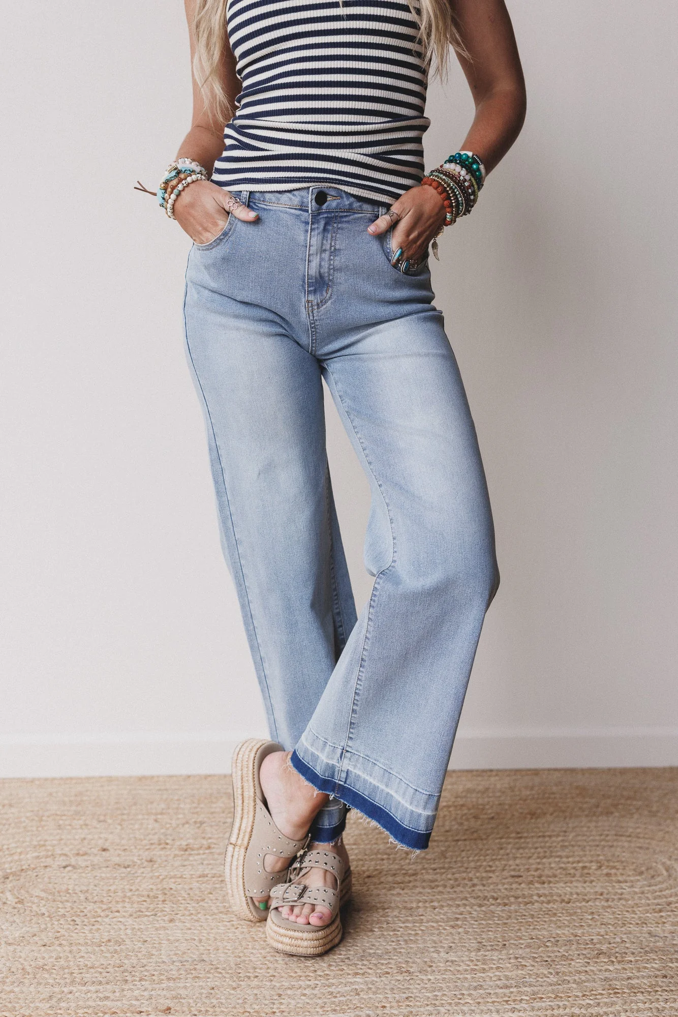 Jonathon Wide Leg Jeans - Washed Denim - Image 4