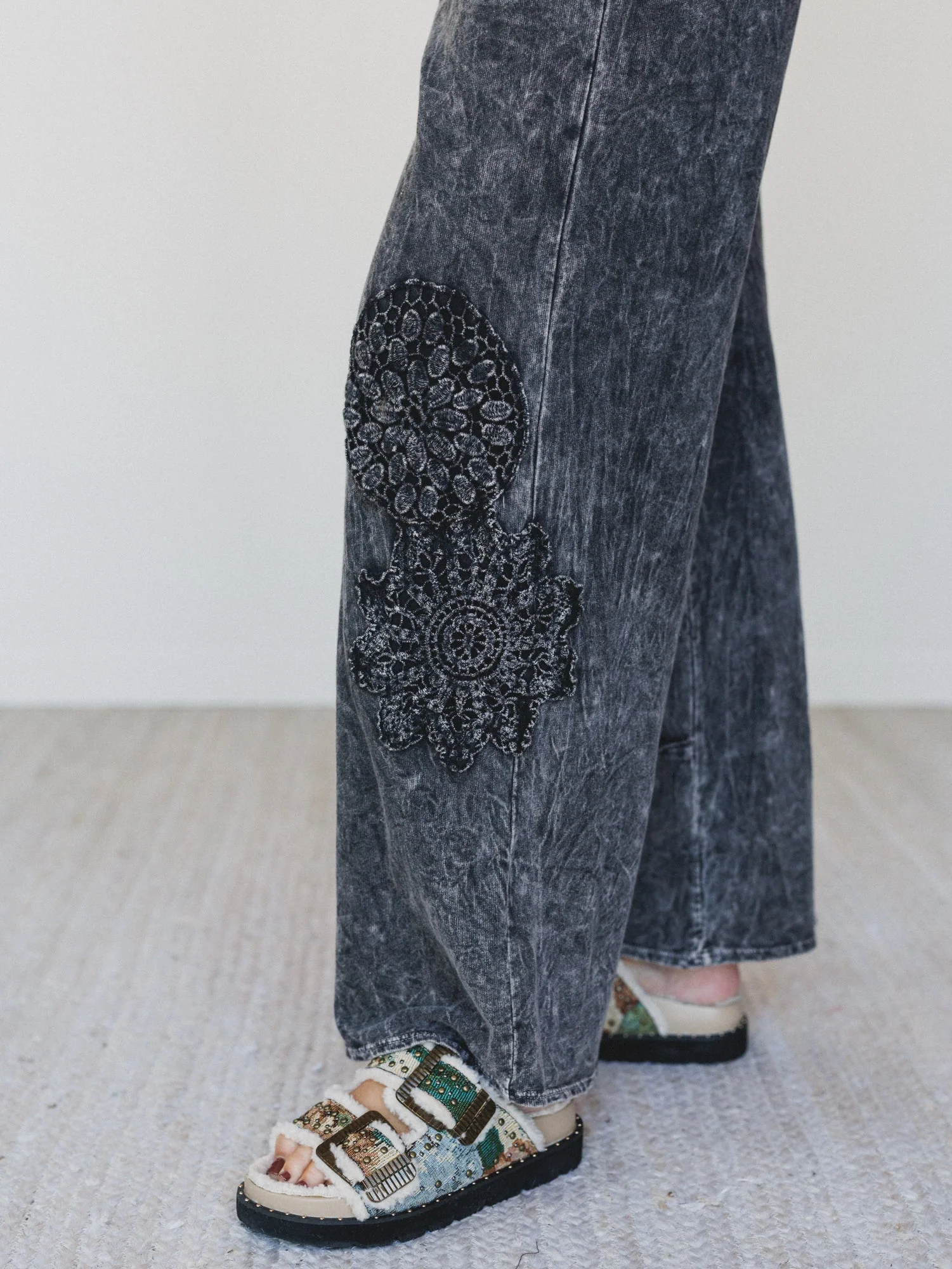 Kamilla Wide Leg Pants - Black - Image 5