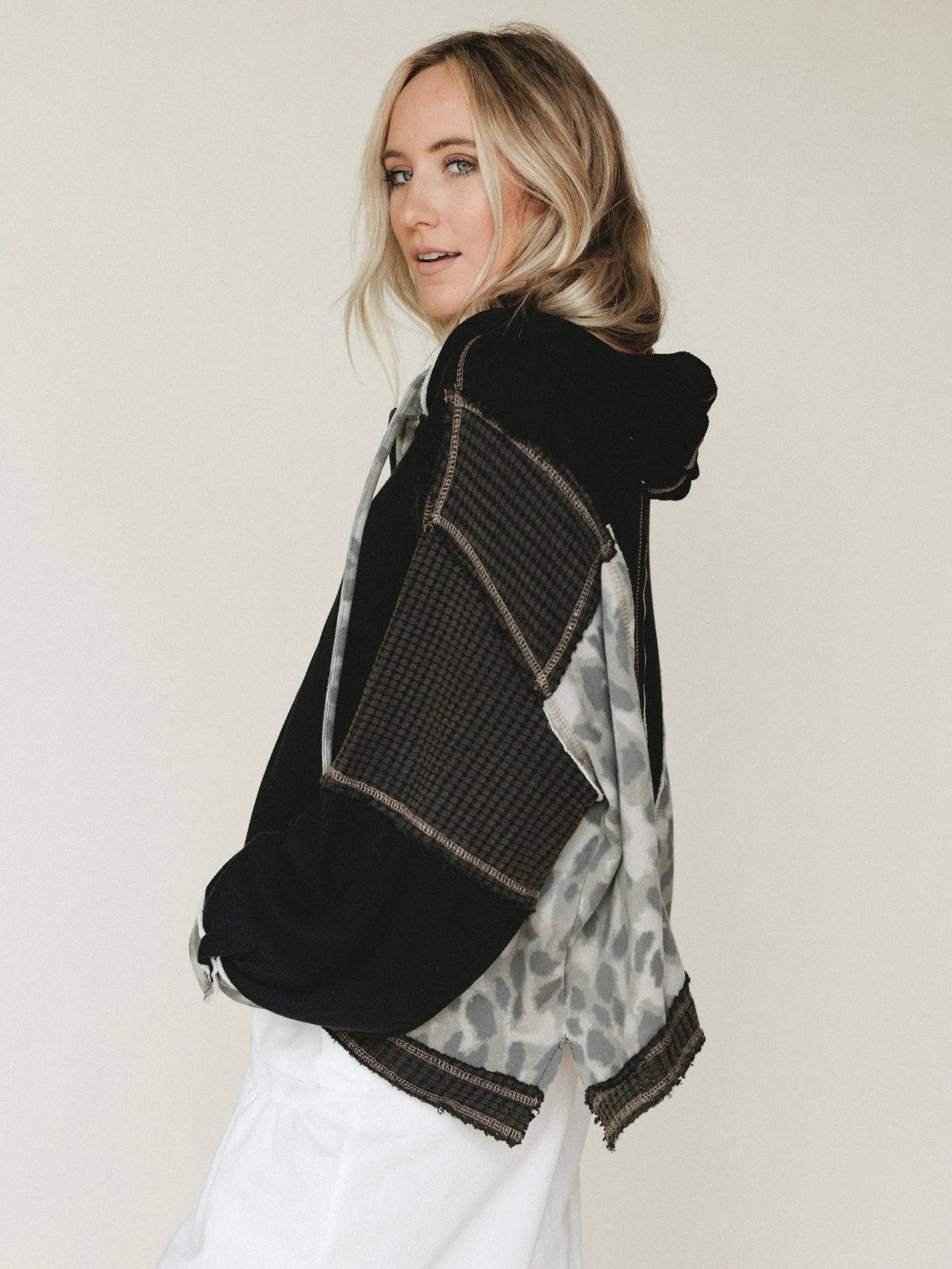 Kodi Sweater - Black - Image 3