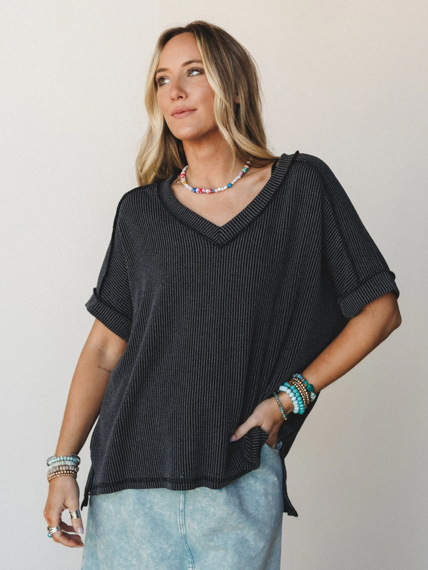 Lounge Town Tee - Charcoal