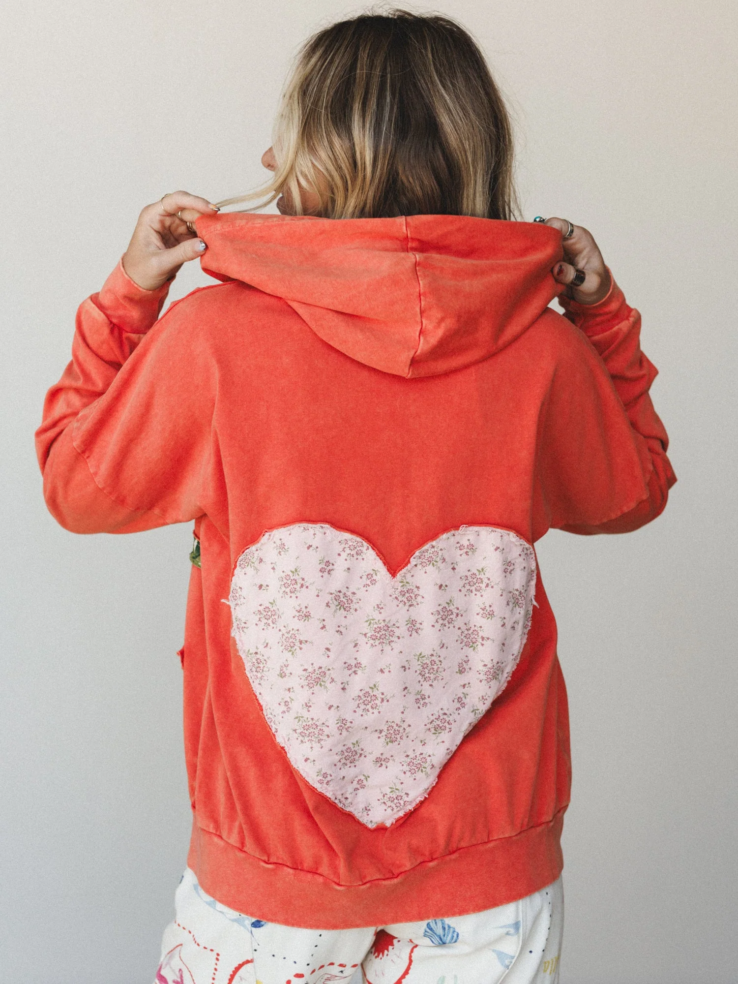 Love for all Jacket - Orange - Image 2