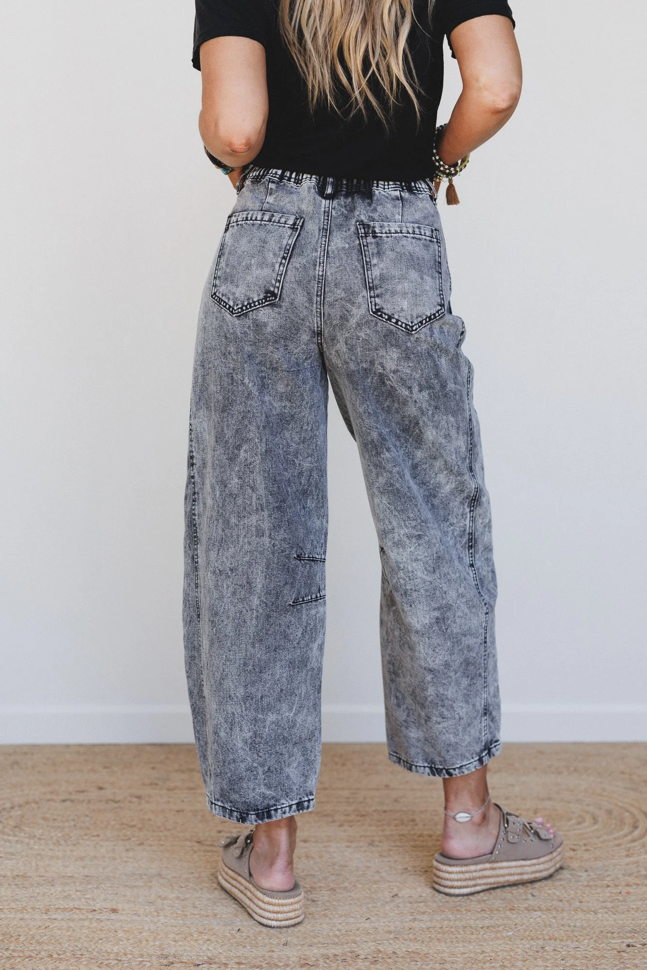 Lucky Break Barrel Jeans - Grey - Image 5