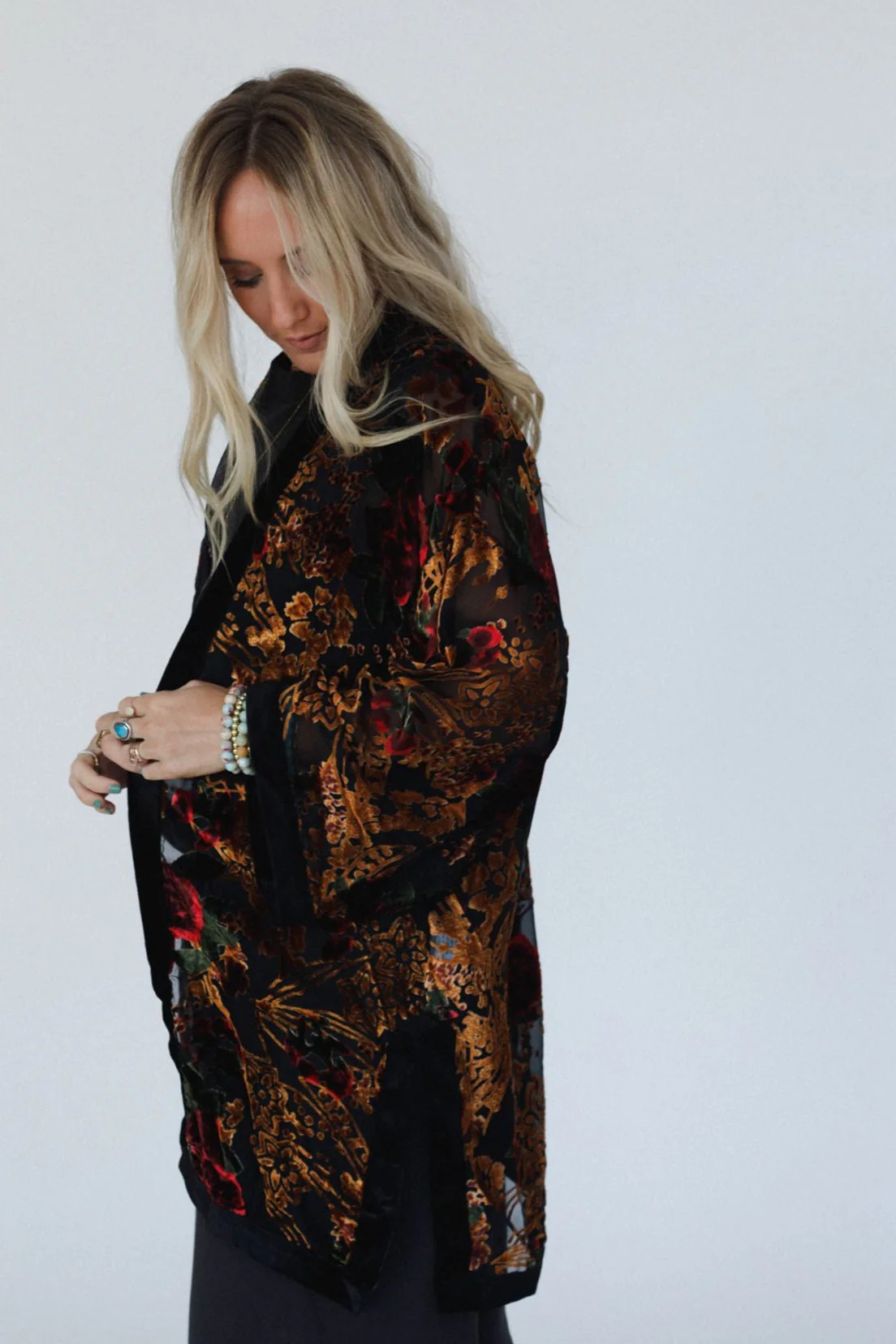 Mirren Velvet Kimono - Black Multi - Image 4