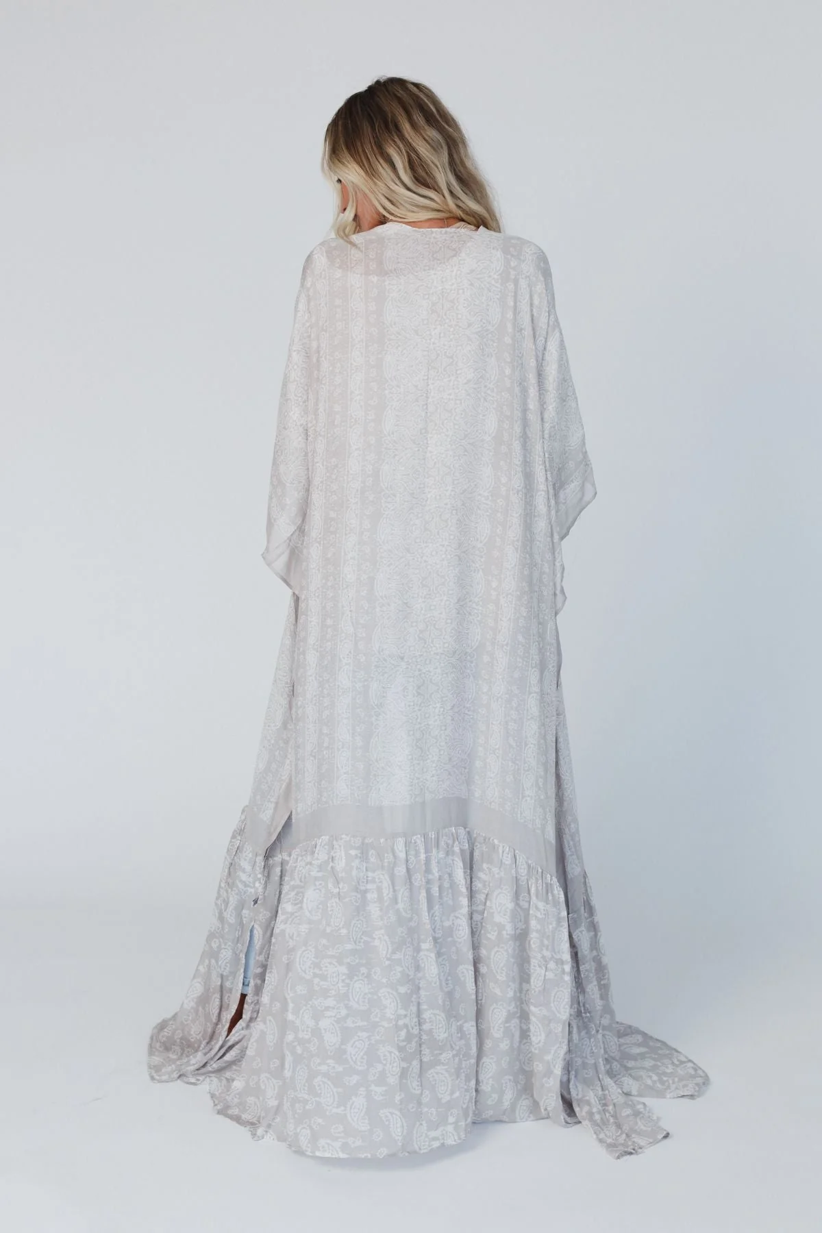 Paisley Tapestry Free Flow Duster Kimono - Gray - Image 5