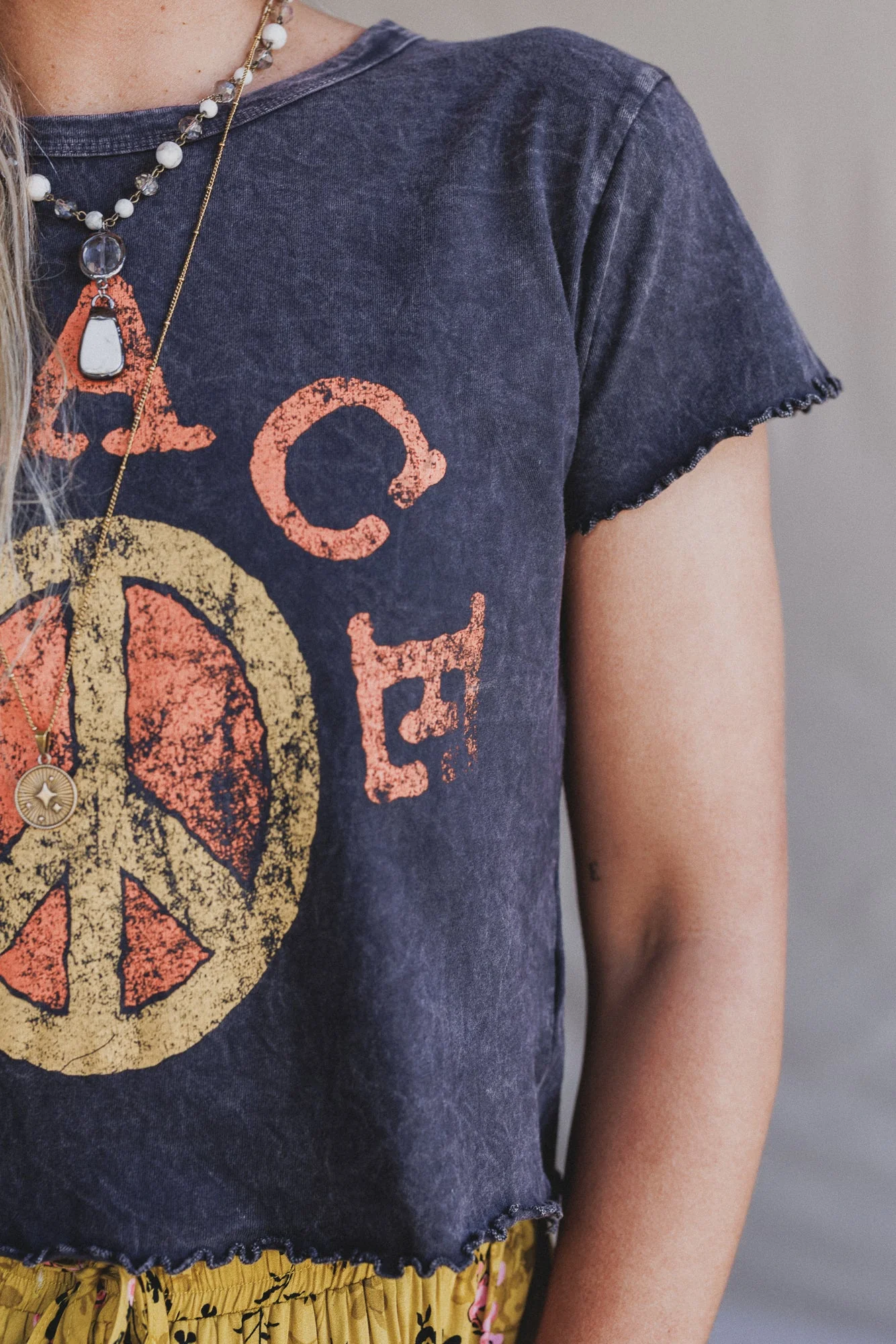 Peaceful Charm Graphic Tee - Charcoal - Image 3