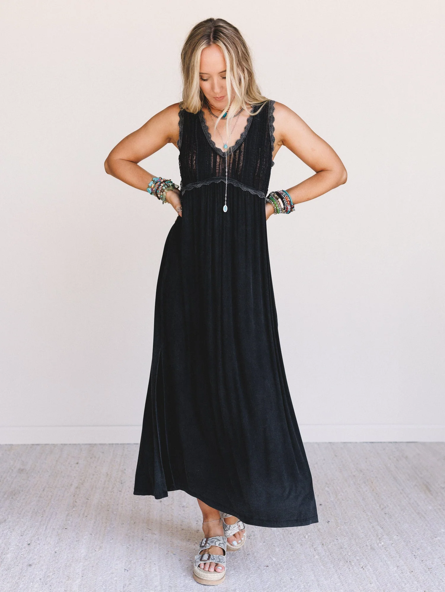 Soul Glow Maxi Dress - Black - Image 3