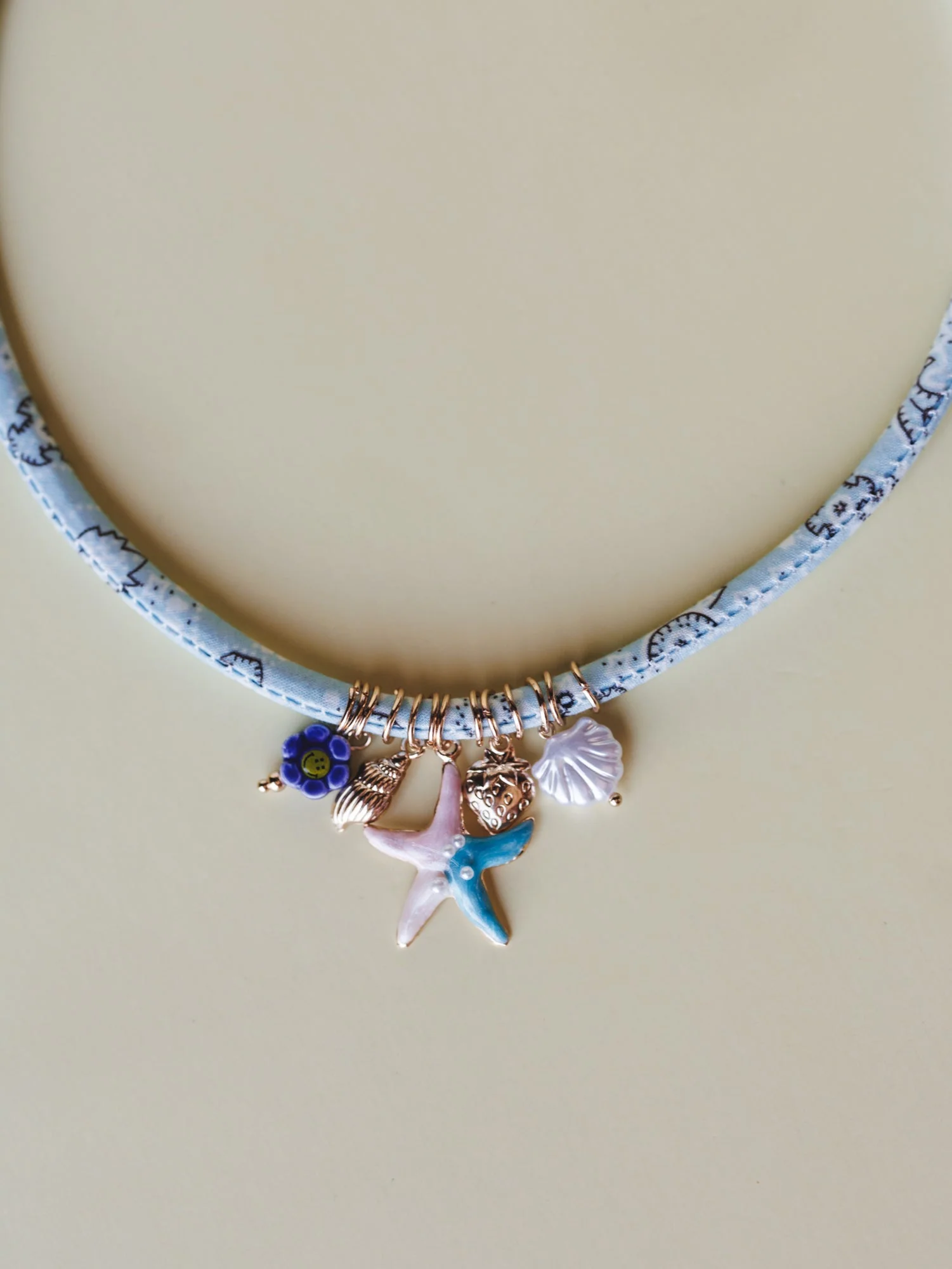 Ocean Gifts Necklace - Light Blue - Image 2