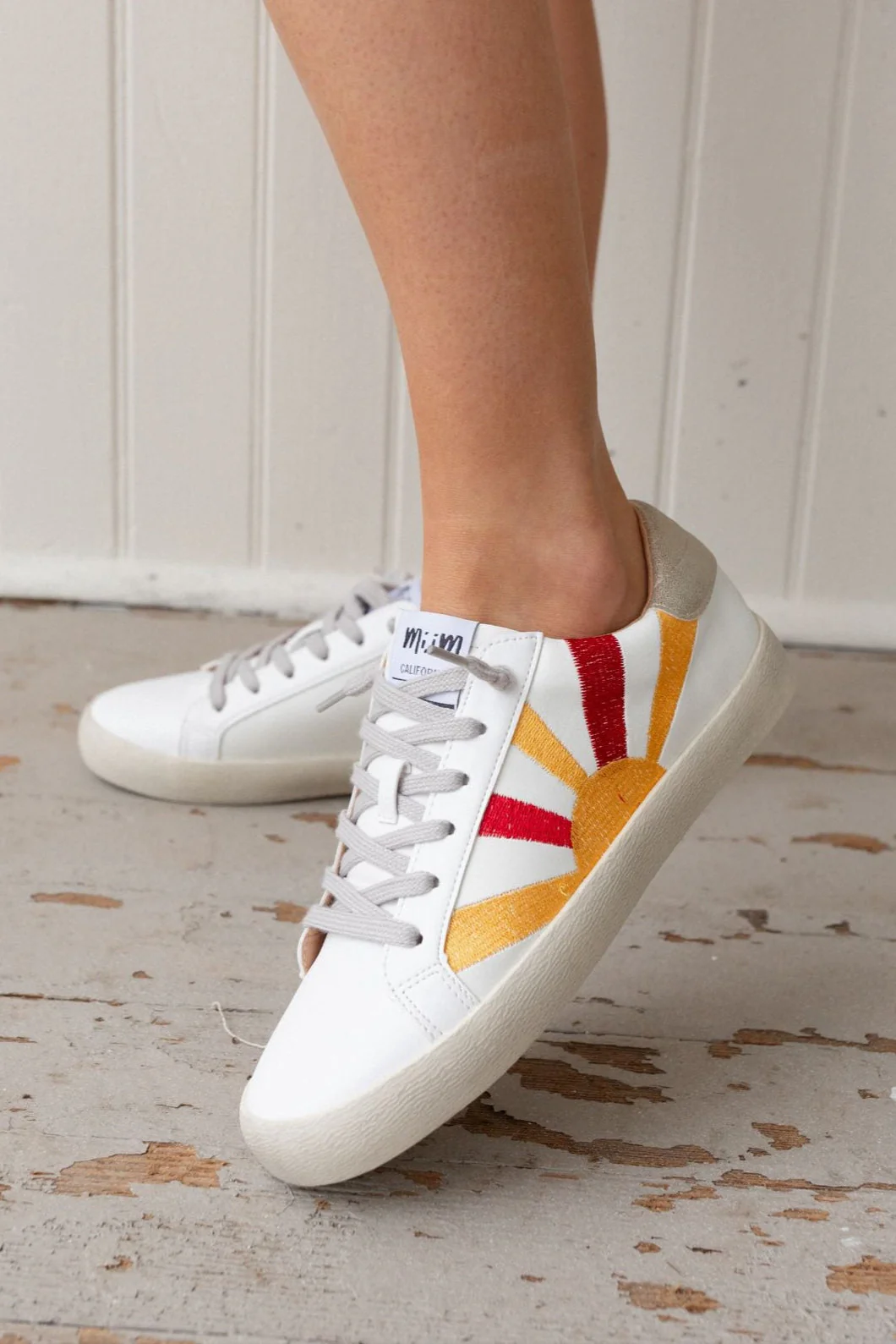 Sun Rays Retro Sneakers - White - Image 5