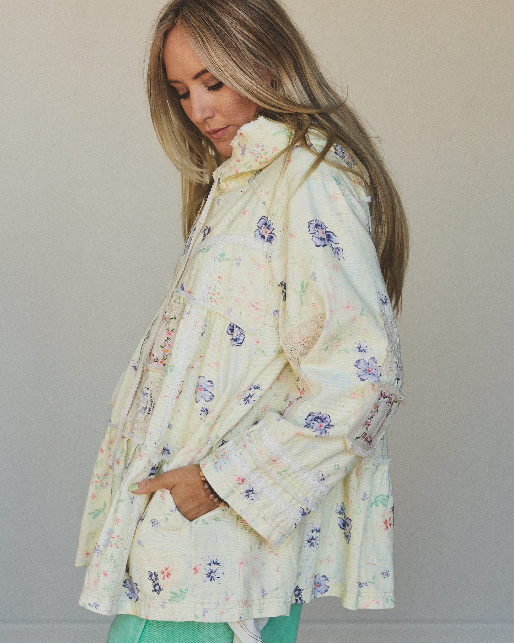 Sweet Energy Shacket - Cream Floral - Image 4