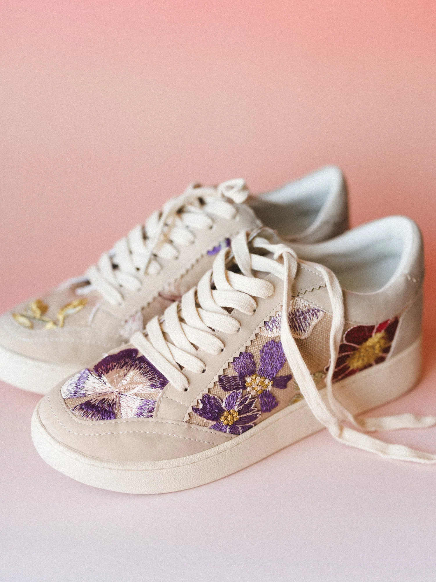 Tammi Sneaker - Light Grey Floral