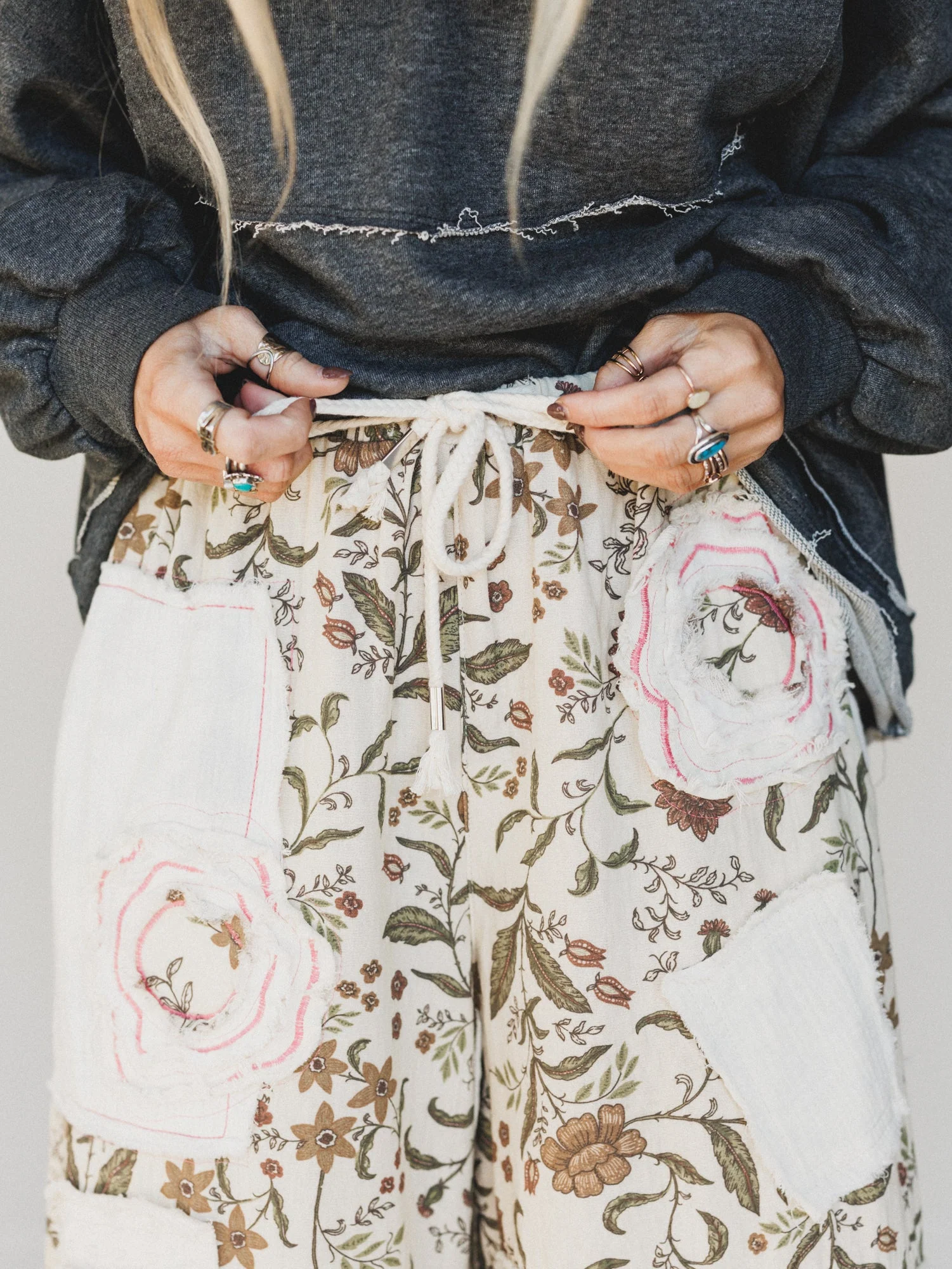 Tea Time In Spring Pants - Vanilla Cream - Image 4