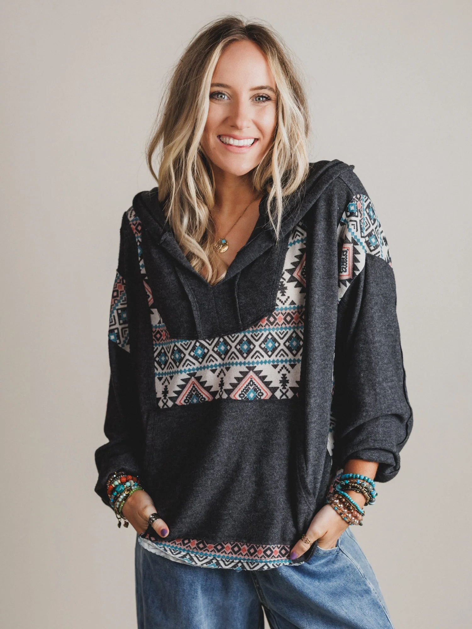 The Nest Beach Nights Pullover Hoodie Top - Charcoal