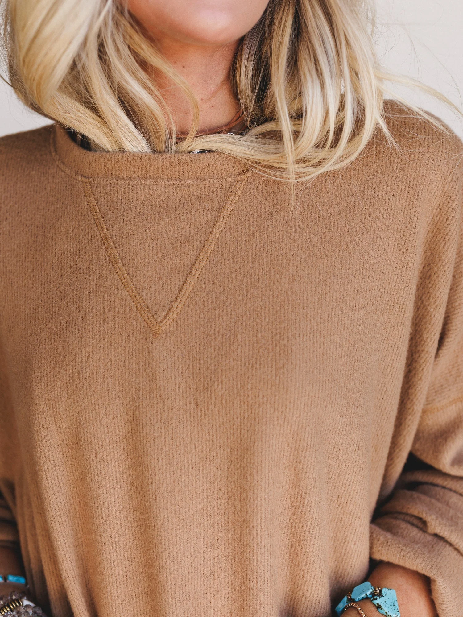 The Nest Brayden Oversized Pullover - Camel - Image 4