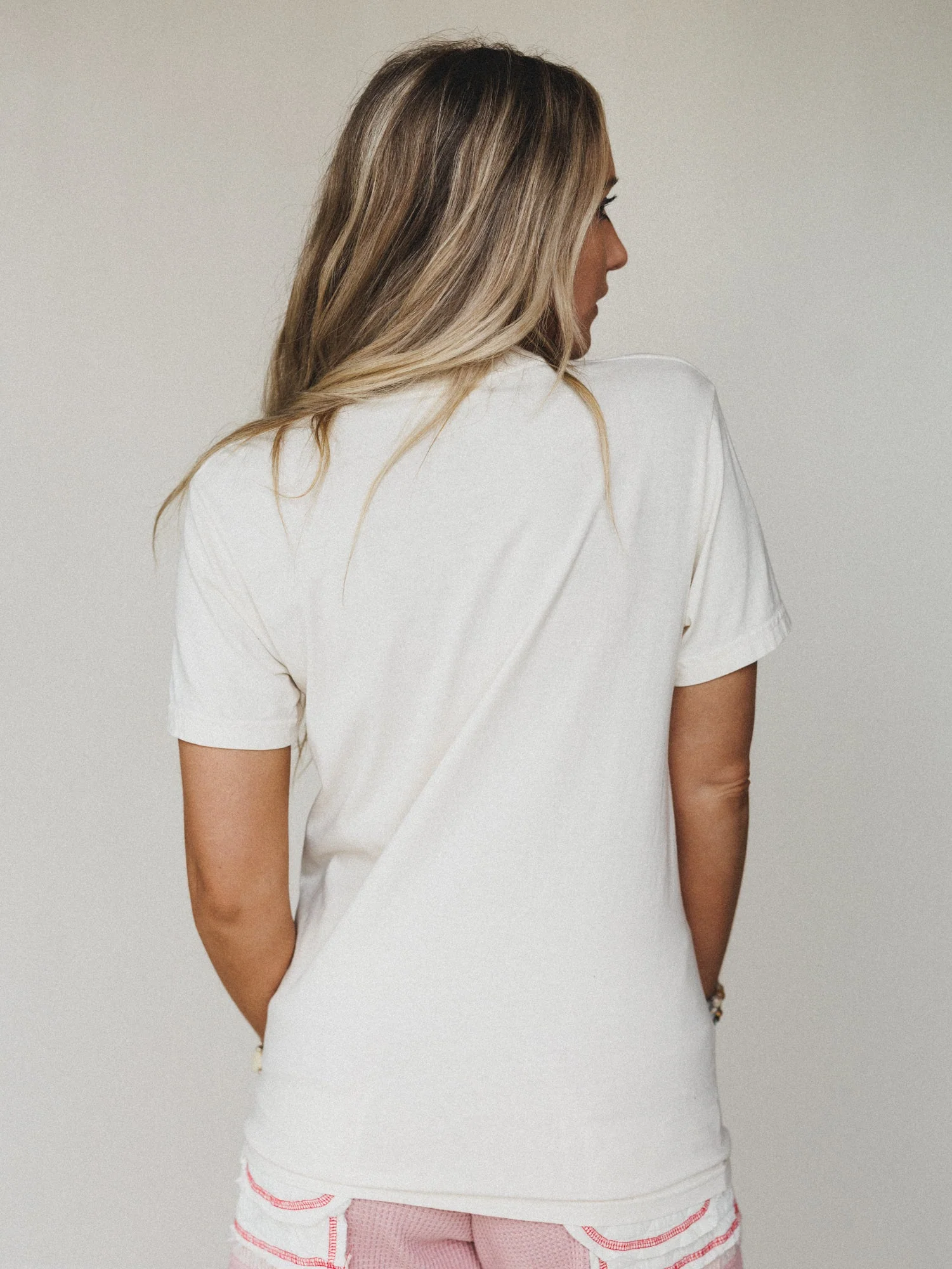 The Nest Happy Go Lucky Graphic Tee - Ivory - Image 5
