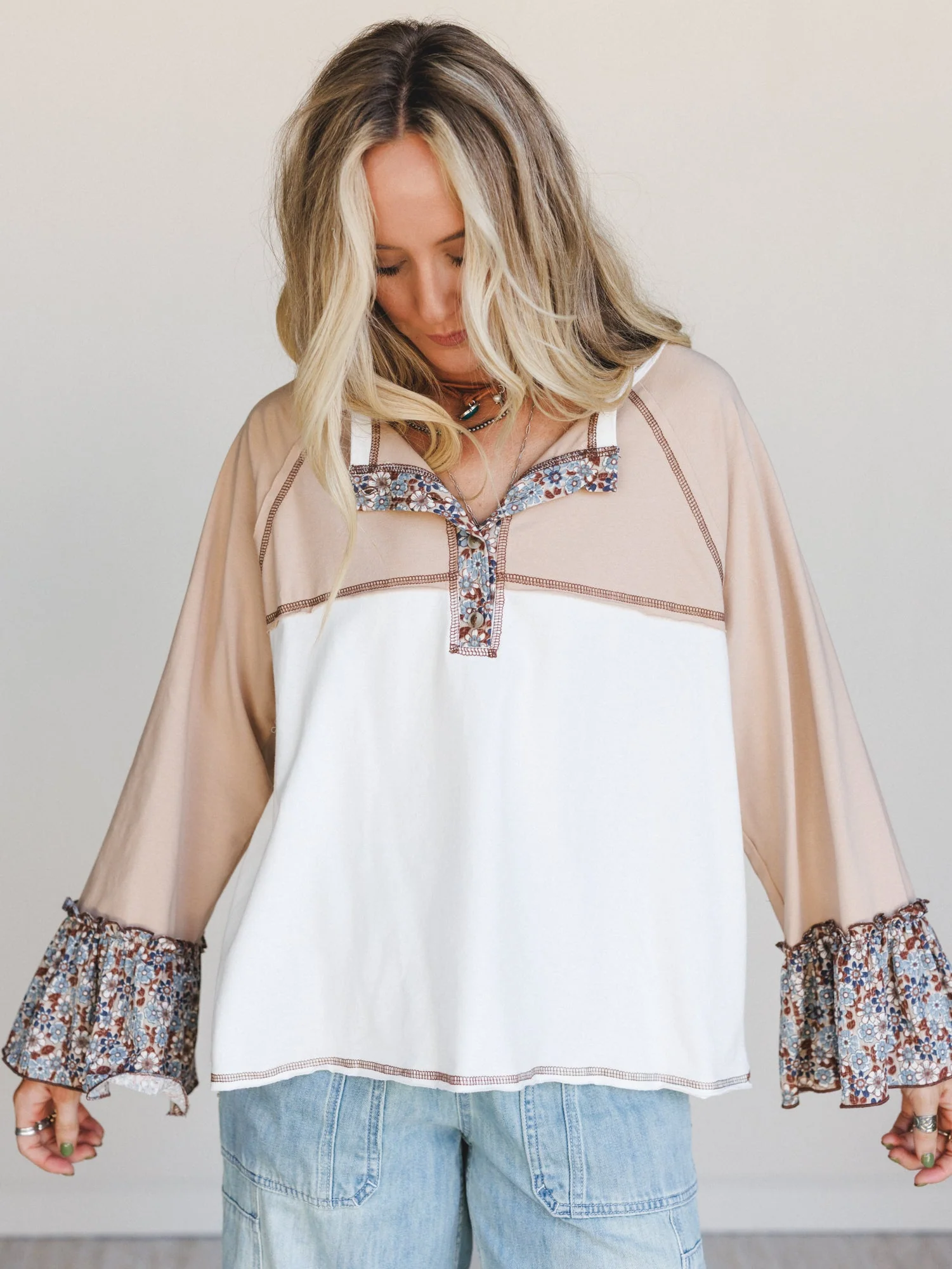 The Nest Honey Bloom Top - Taupe Off White - Image 4