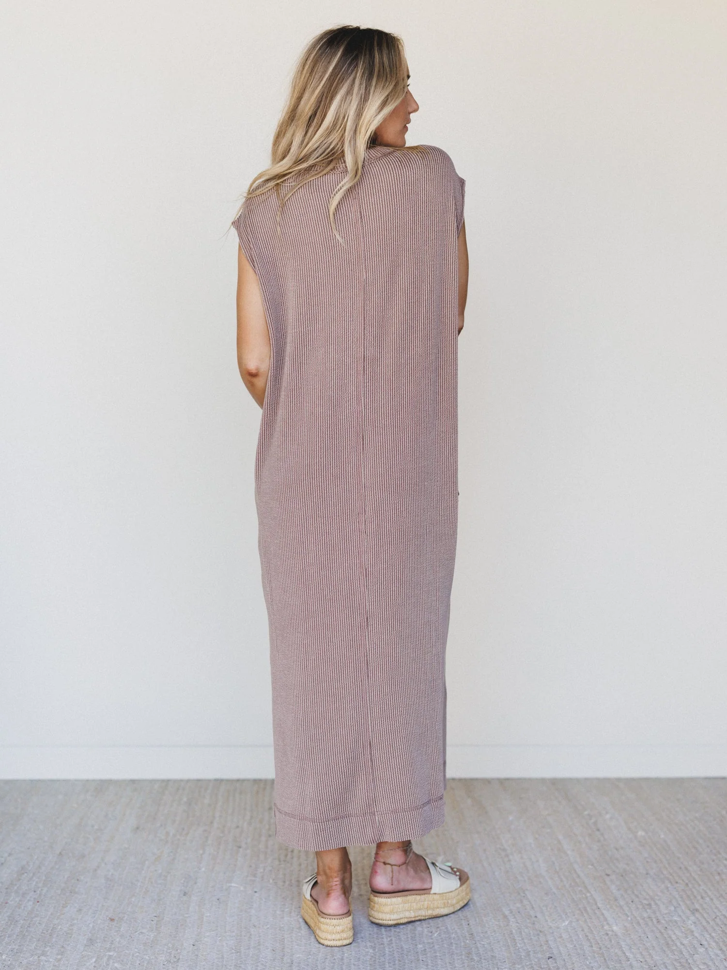 The Nest Madeline Textured Maxi Dress - Acorn - Image 6