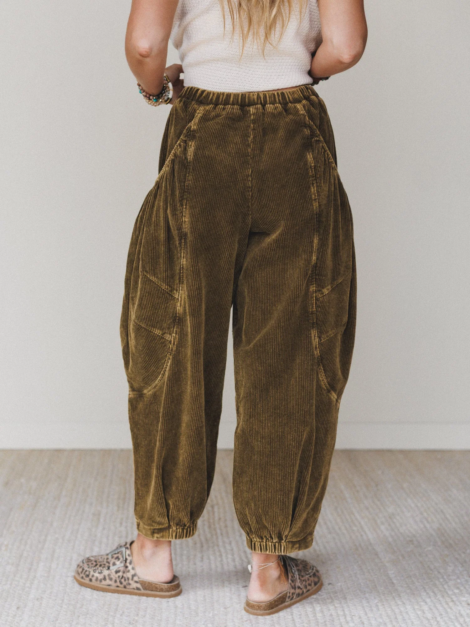 The Nest Nora Gathered Barrel Corduroy Pant - Olive - Image 6