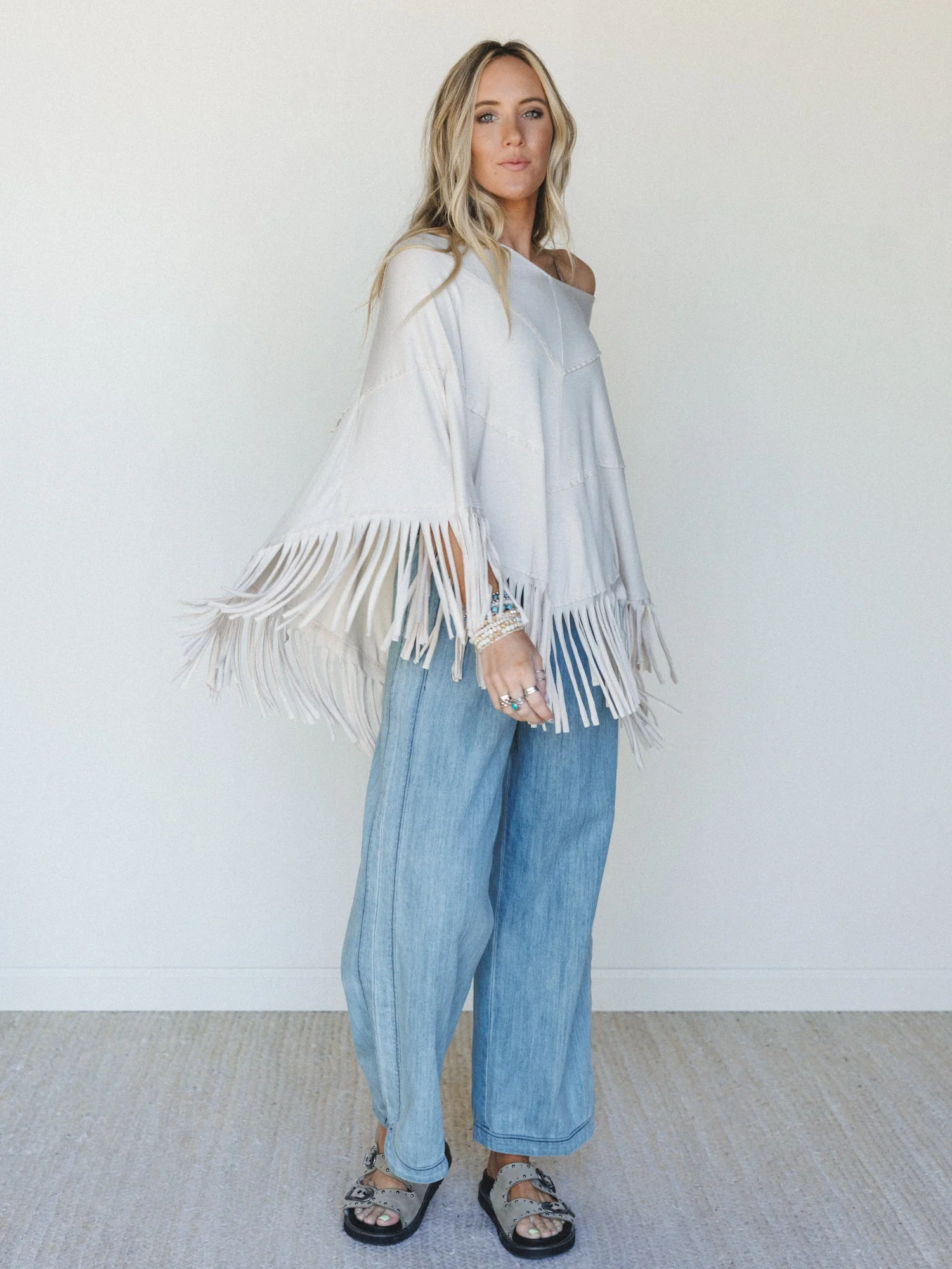The Nest Showstopper Fringe Poncho - Oat - Image 4