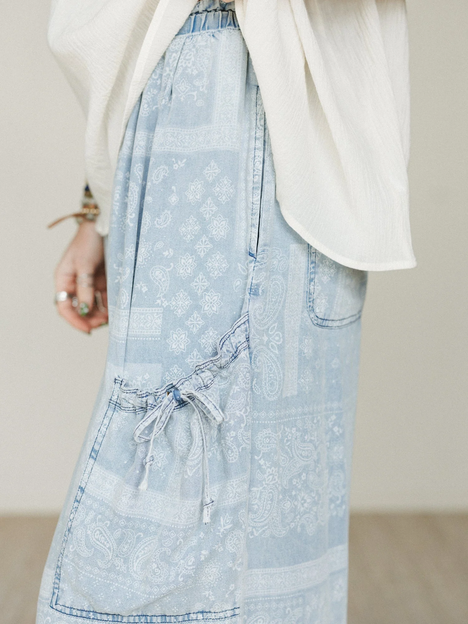 Time to Arrive Pants - Light Denim - Image 3