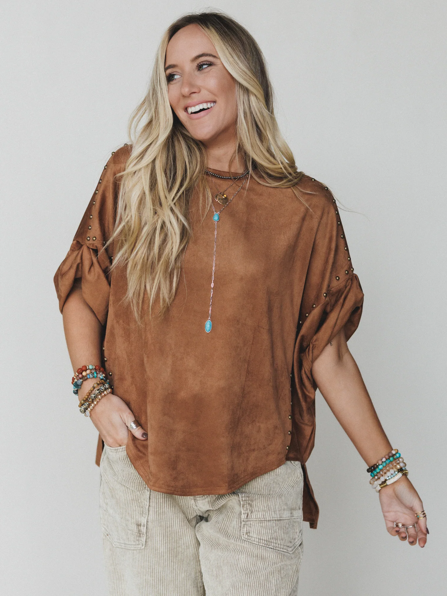 Tomcat Studded High Low Top - Camel