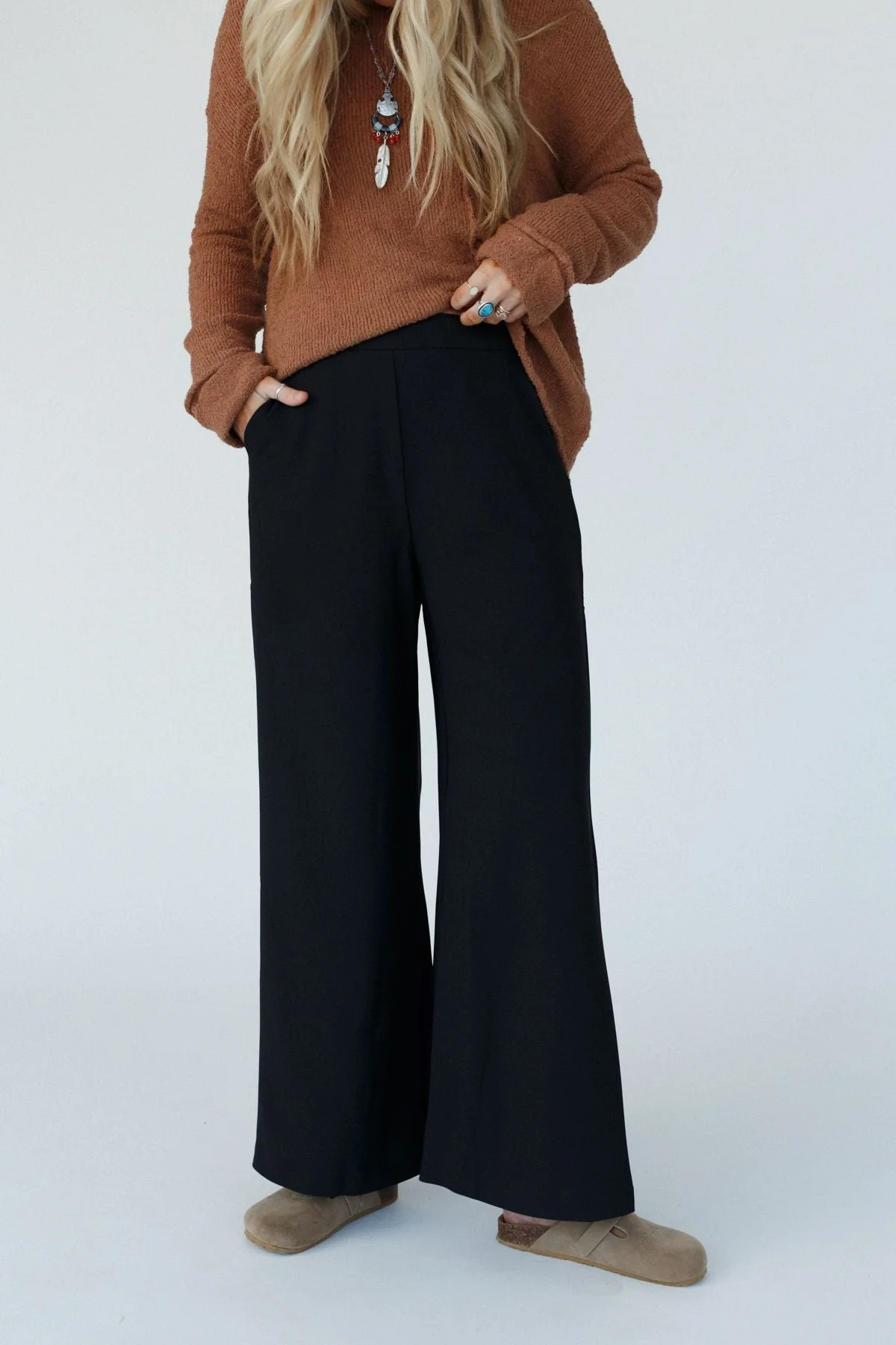 World Traveler Wide Leg Pant - Black - Image 3