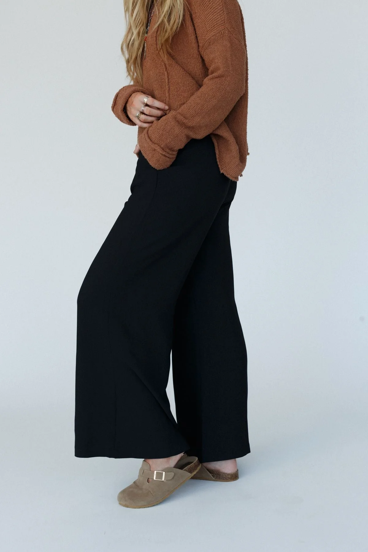 World Traveler Wide Leg Pant - Black - Image 4