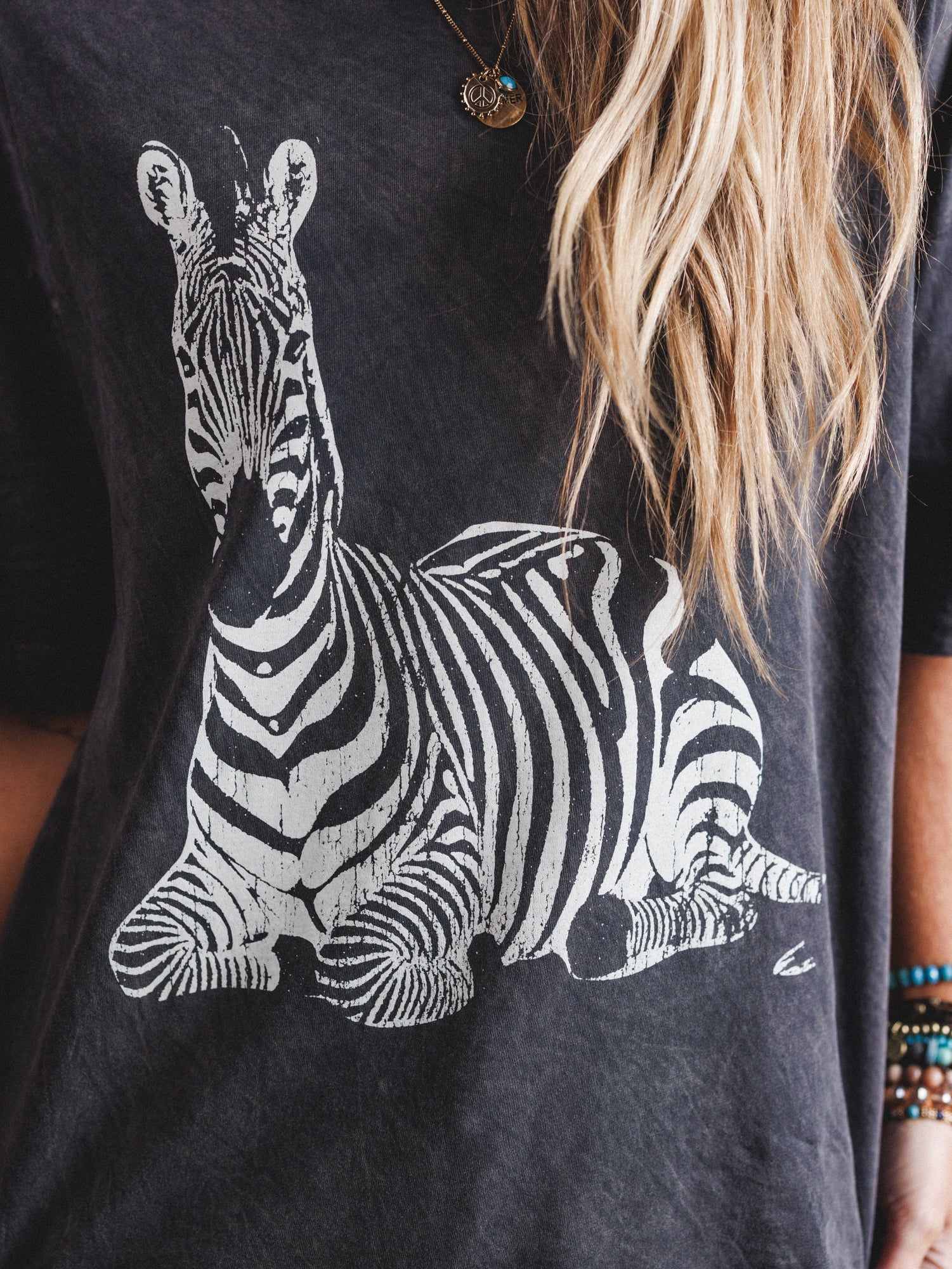 Zebra Mate Oversized Tee - Charcoal - Image 3
